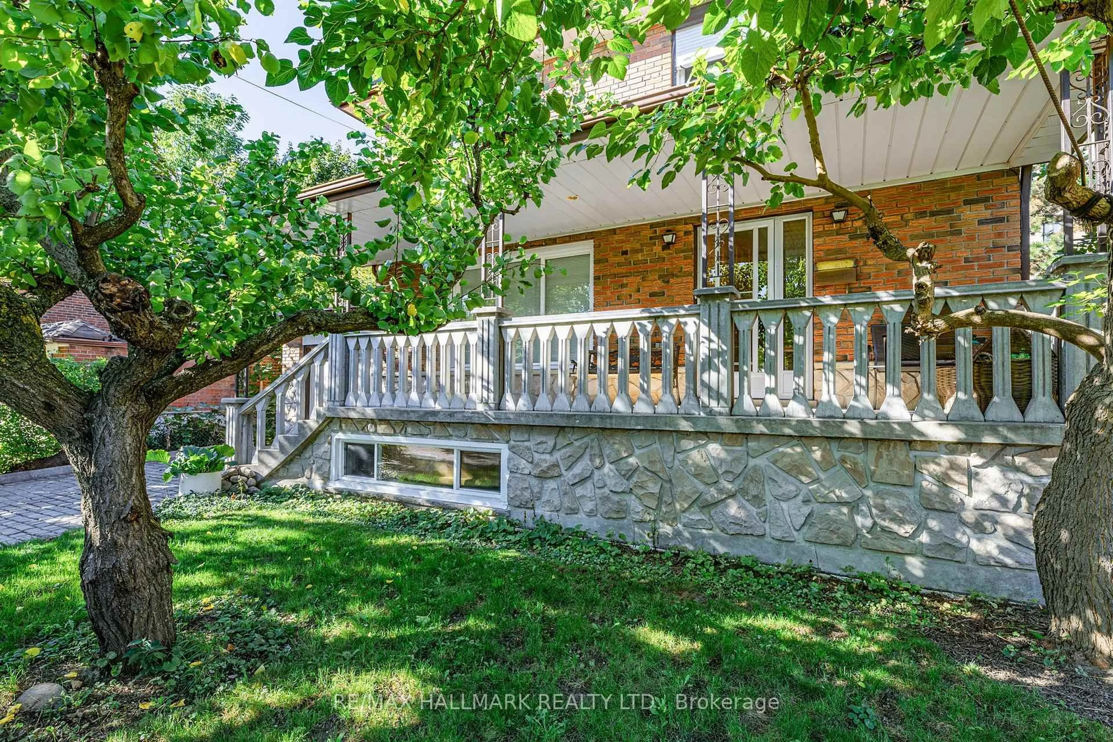 Unknown for 38 Courton Dr, Toronto Ontario M1R 1K8