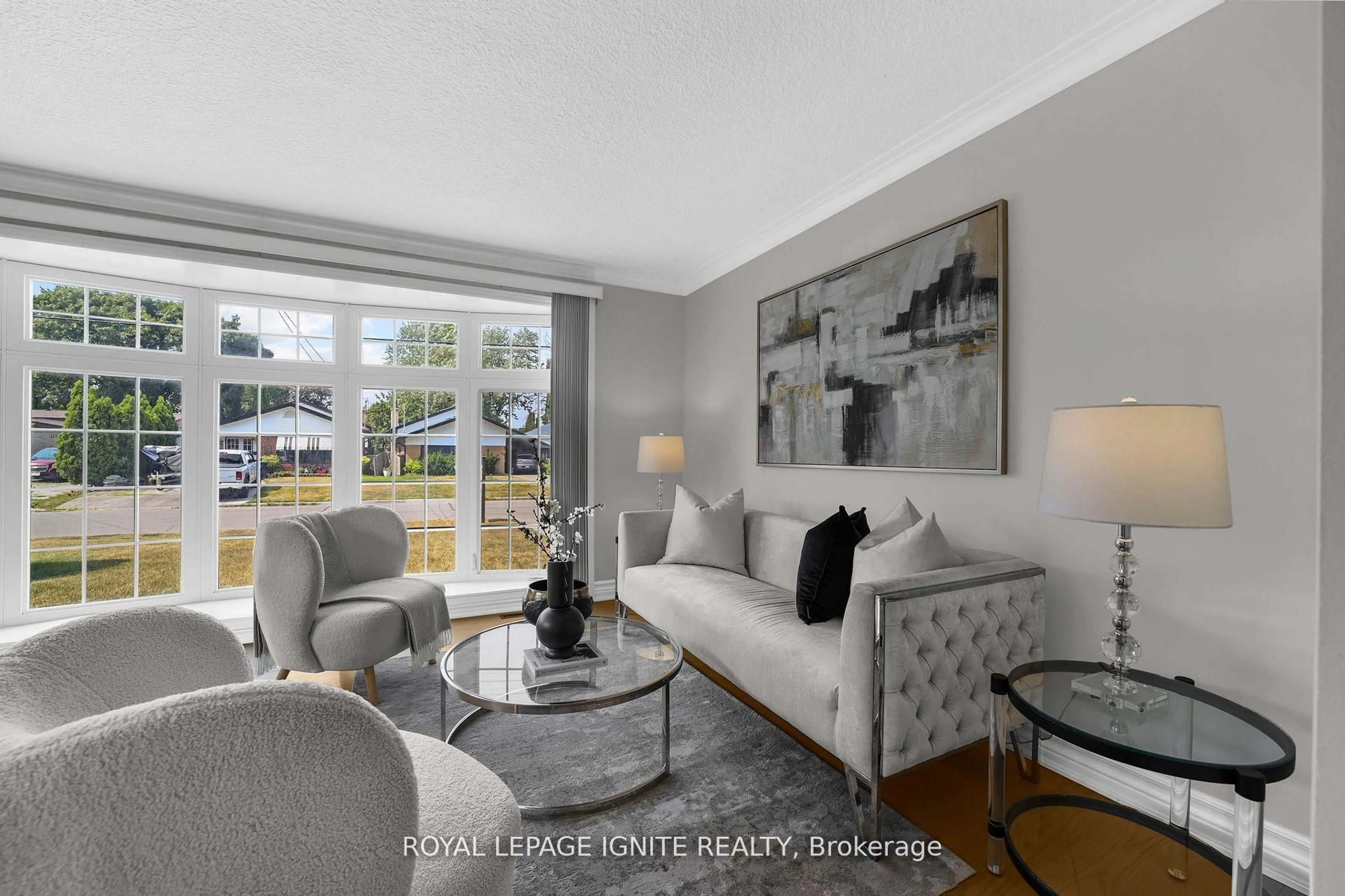 Living room with furniture, unknown for 47 Deerfield Rd, Toronto Ontario M1K 4X2