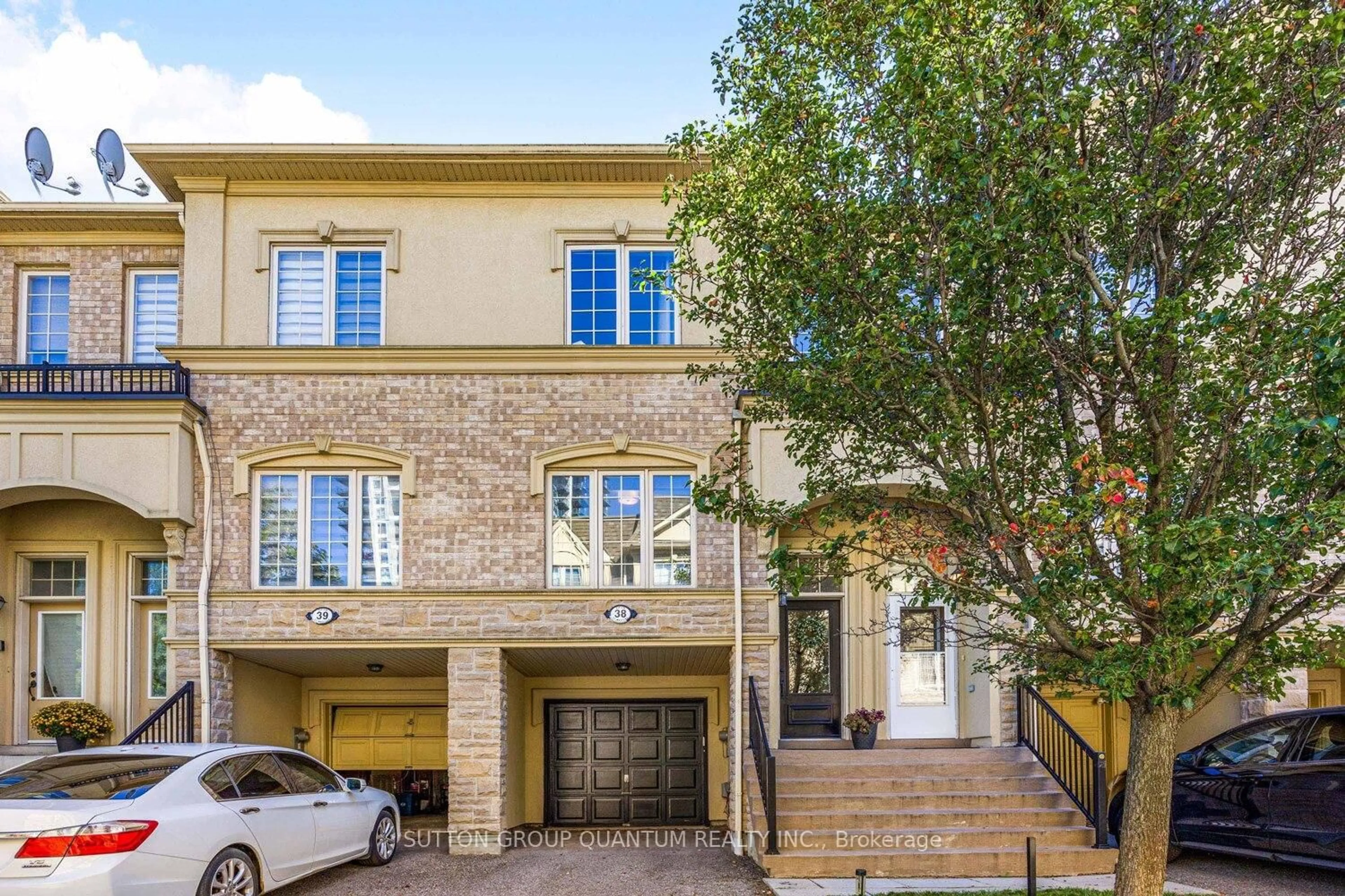 Home with brick exterior material, street for 1250 St Martins Dr ##38, Pickering Ontario L1W 0A2