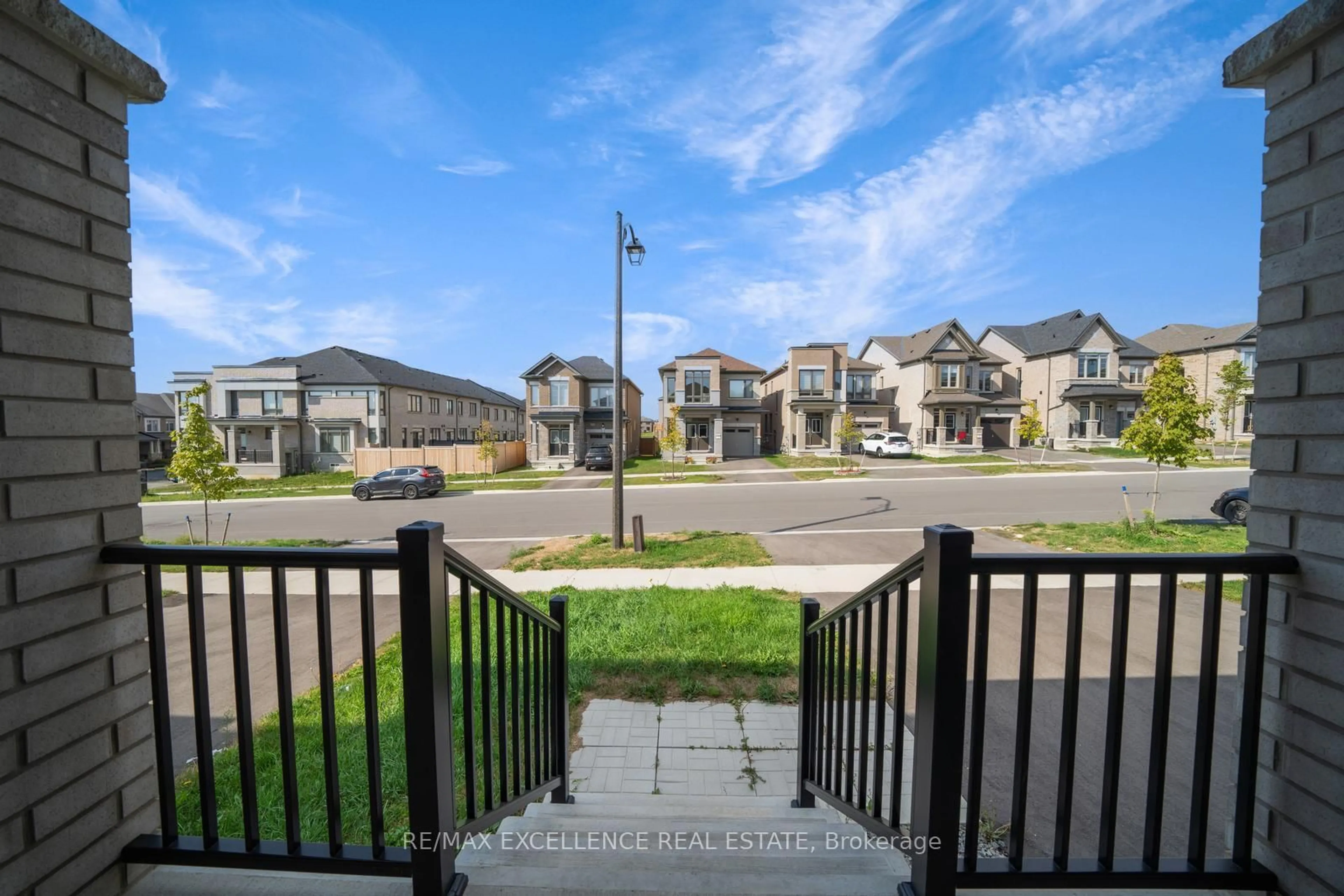 Unknown for 2085 Coppermine St, Oshawa Ontario L1L 0T2