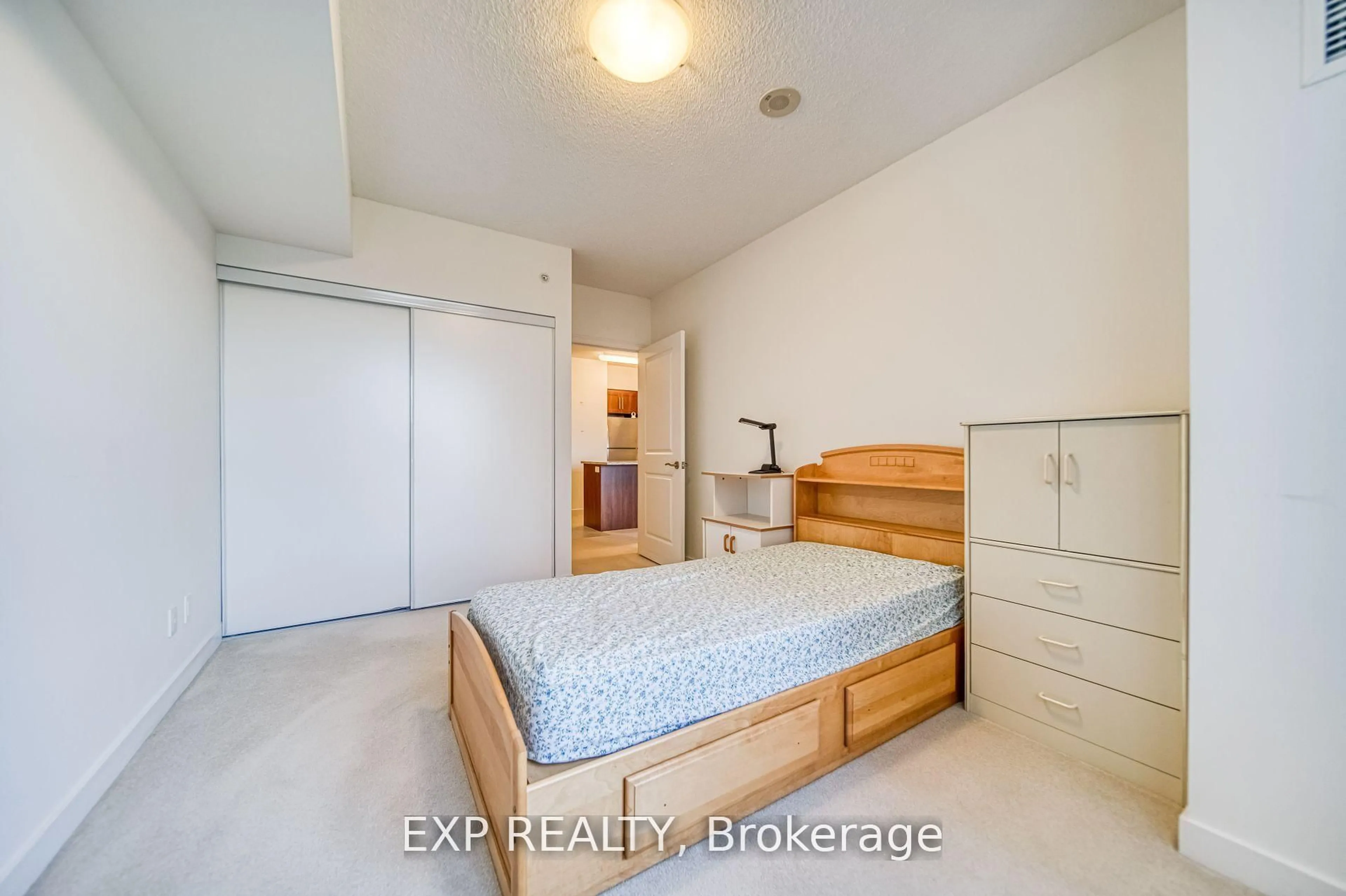 A pic of a room for 1038 Mcnicoll Ave #707, Toronto Ontario M1W 0A4