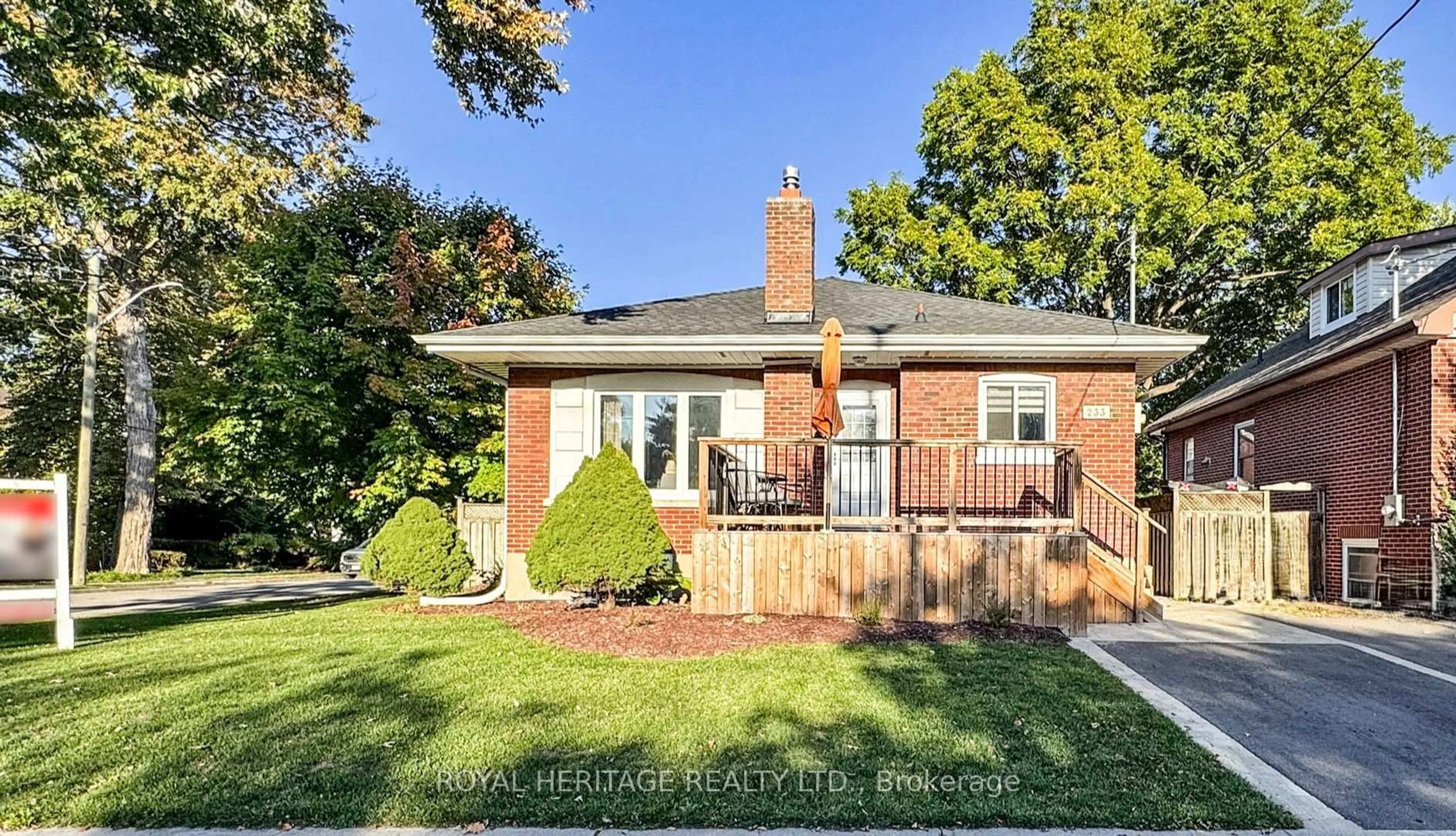 Home with brick exterior material, street for 233 Palace St, Whitby Ontario L1N 5G1