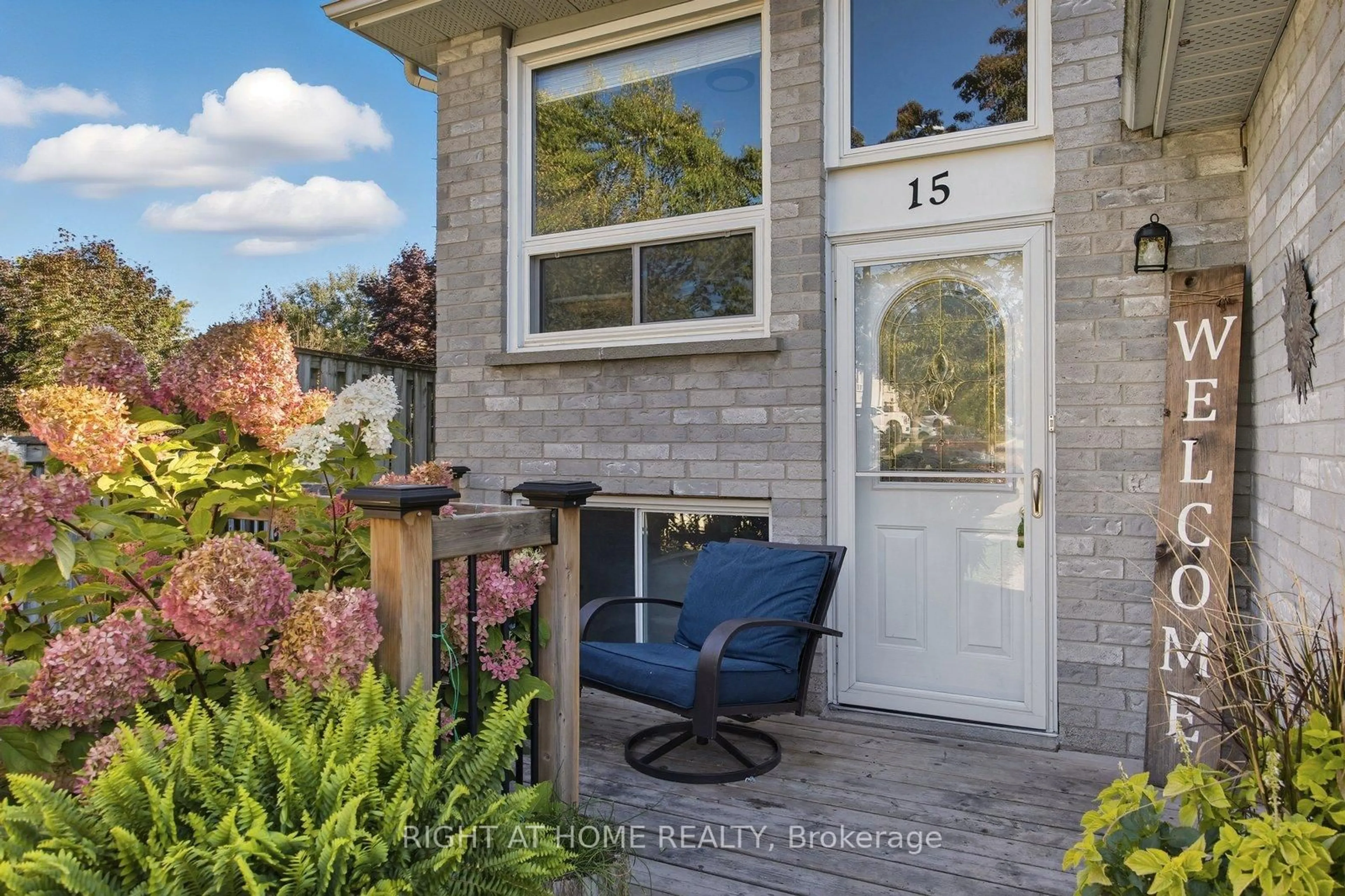 Unknown for 15 Glanville Cres, Clarington Ontario L1C 4L7