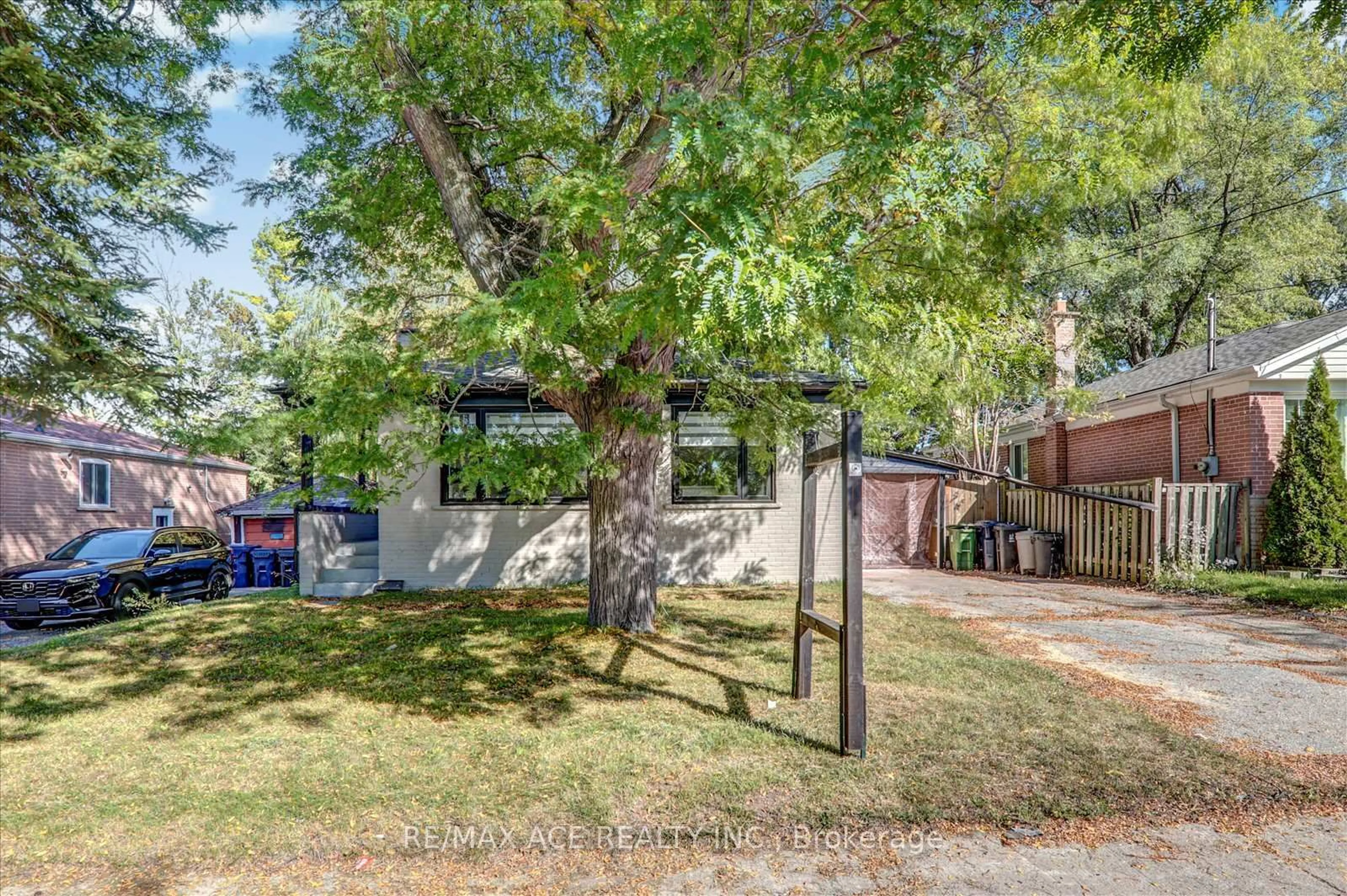 Unknown for 19 Blakemanor Blvd, Toronto Ontario M1J 2W3