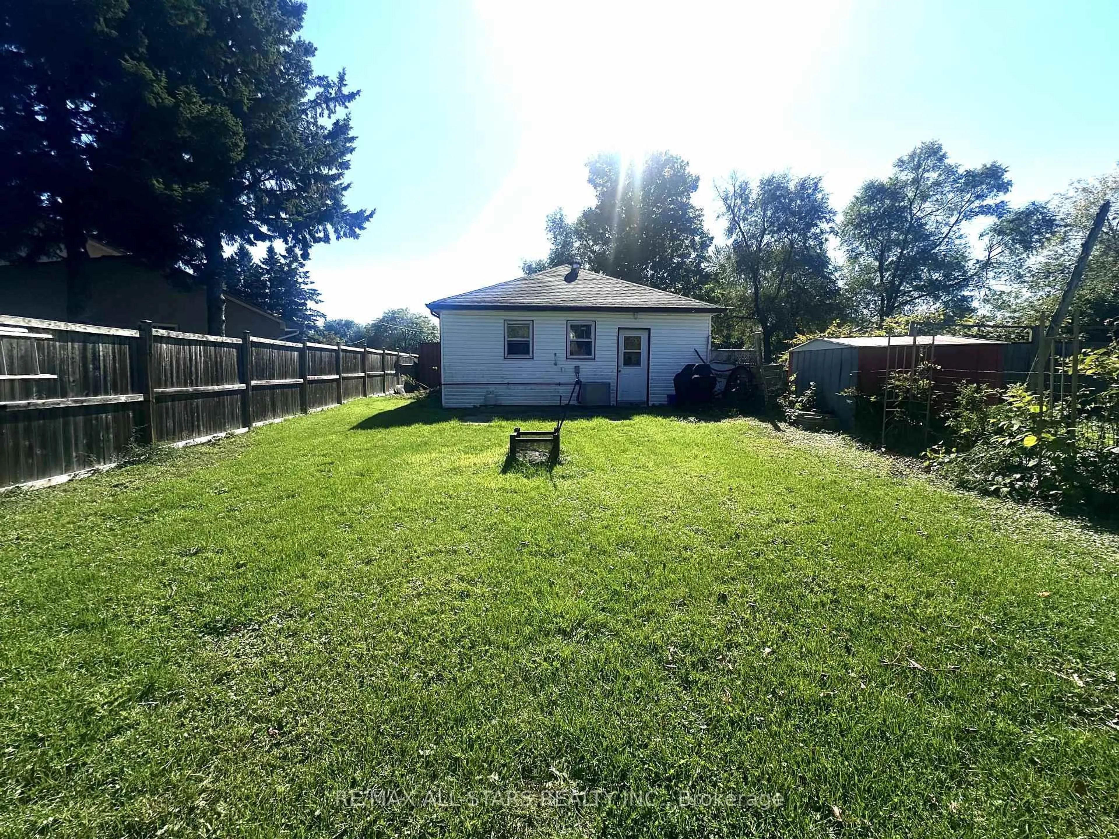 A pic from outside/outdoor area/front of a property/back of a property/a pic from drone, unknown for 2180 2 Highway, Clarington Ontario L1C 3K7