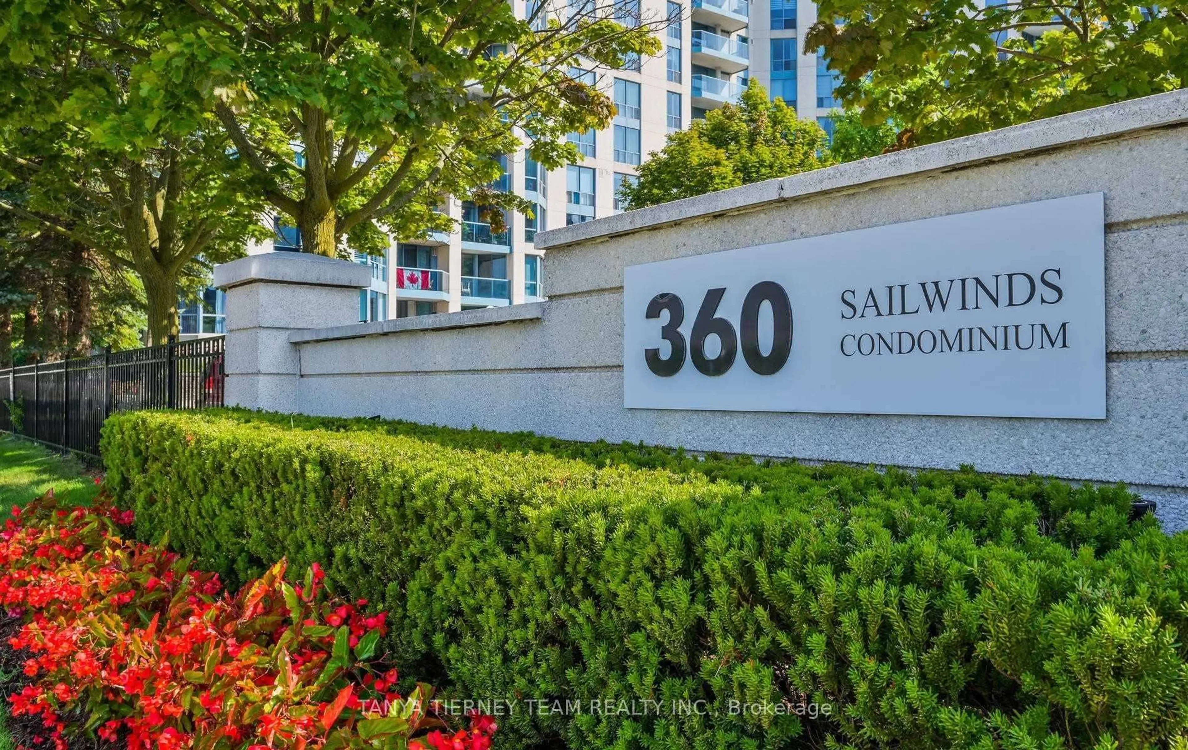 Unknown for 360 Watson St #805, Whitby Ontario L1N 9G2