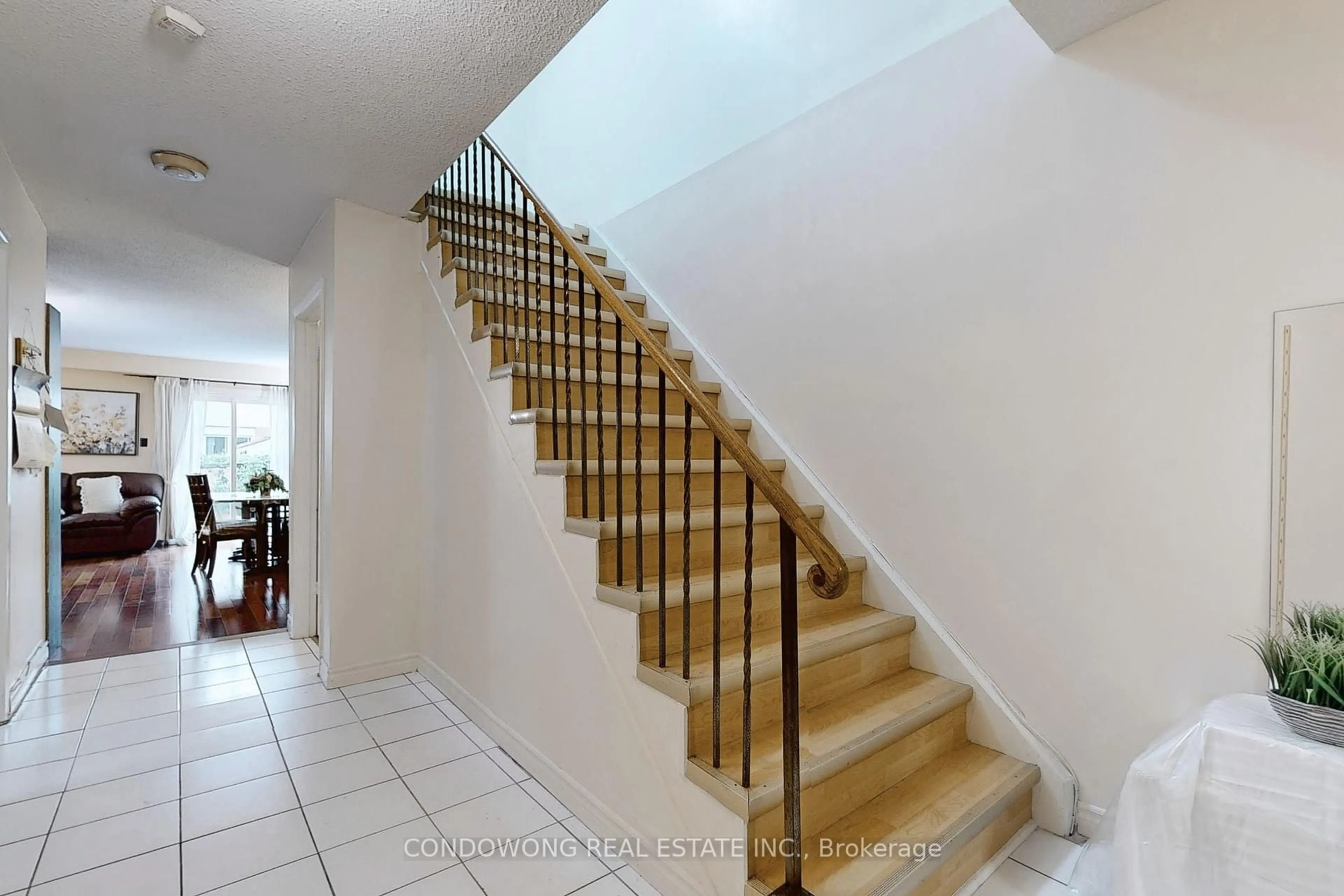 Stairs for 63 Revlis Cres, Toronto Ontario M1V 1E8