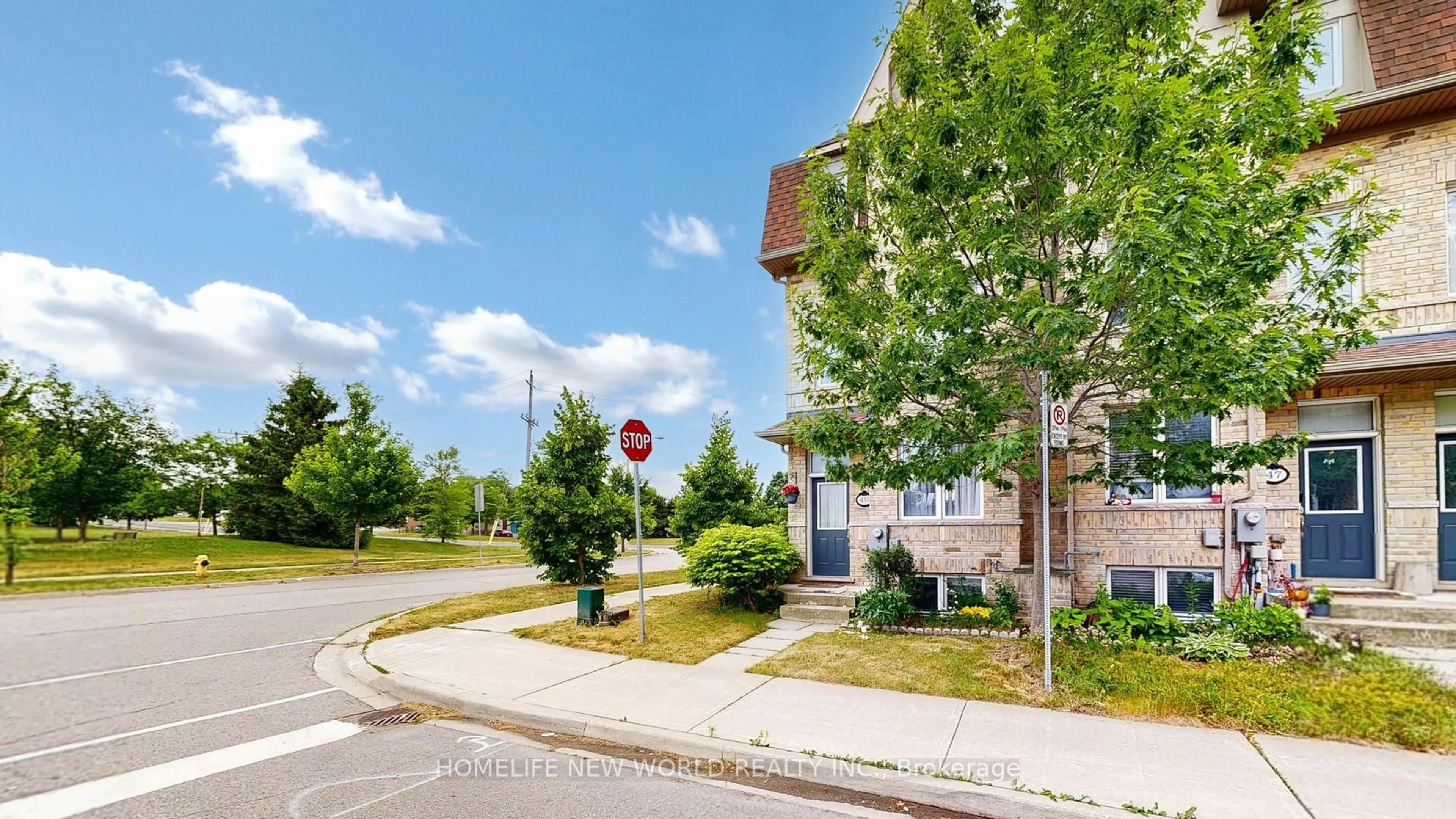 Patio, street for 49 Kawneer Terr, Toronto Ontario M1P 0C2