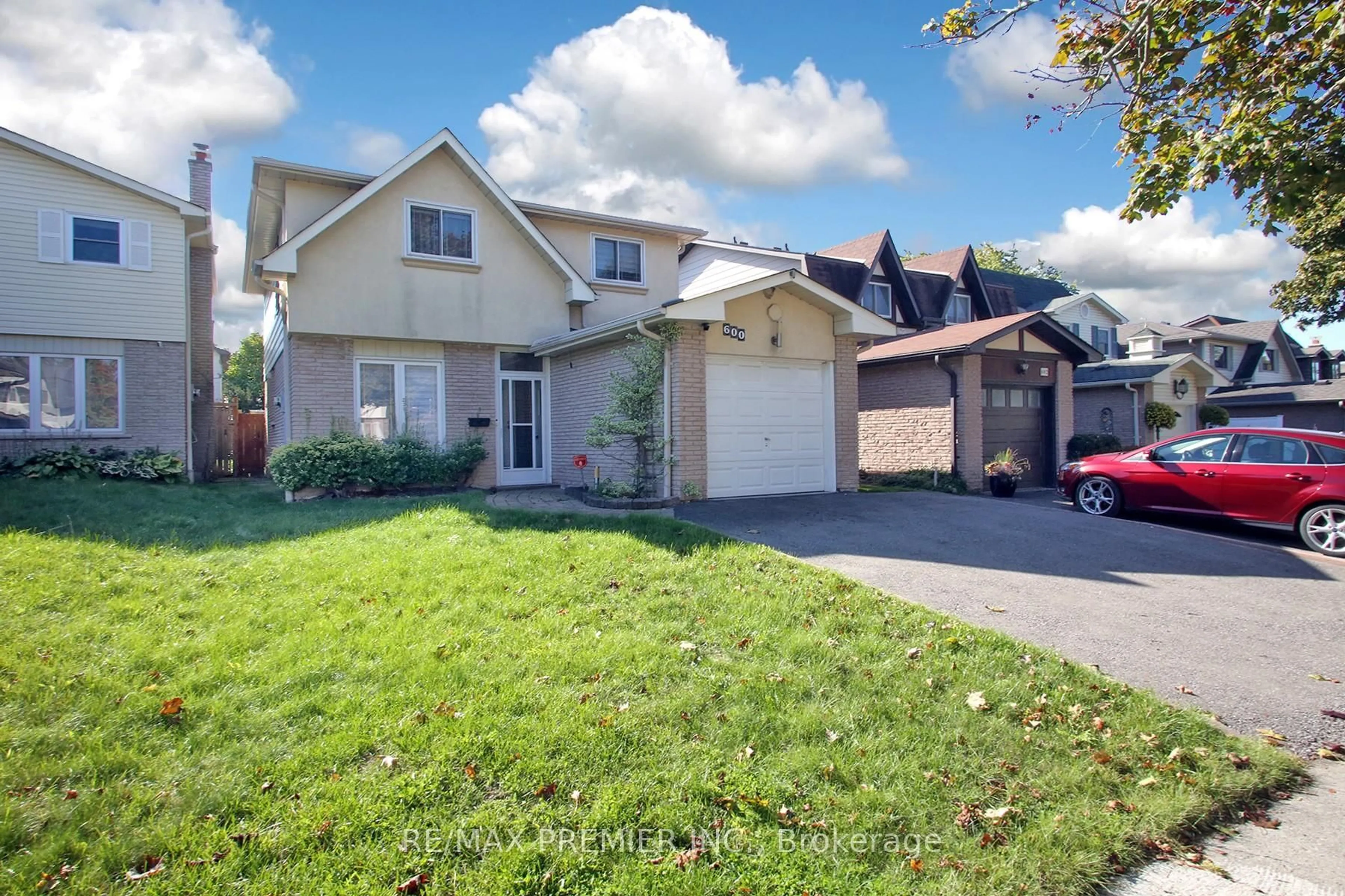 Unknown for 600 Stonebridge Lane, Pickering Ontario L1W 3B3