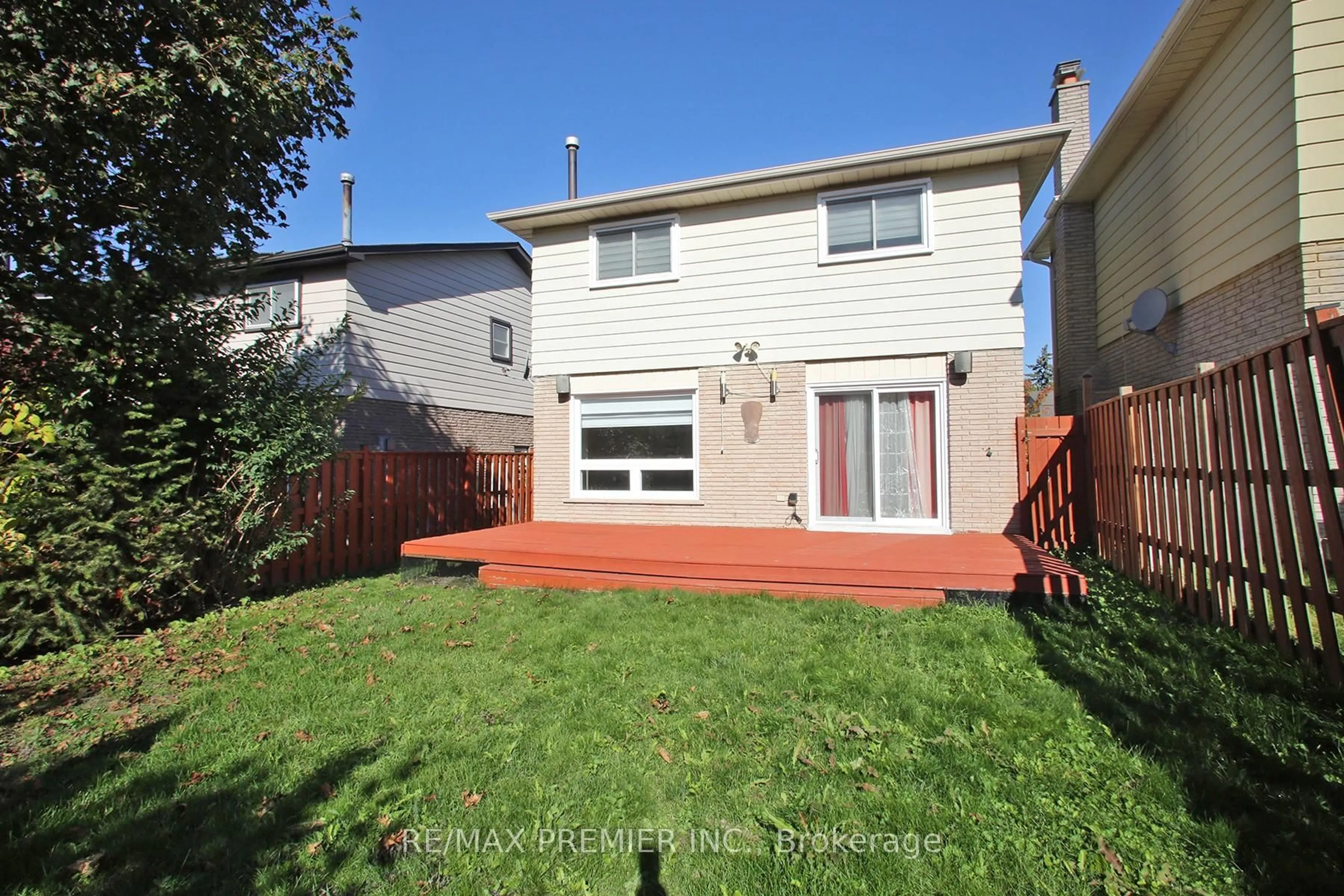 Unknown for 600 Stonebridge Lane, Pickering Ontario L1W 3B3