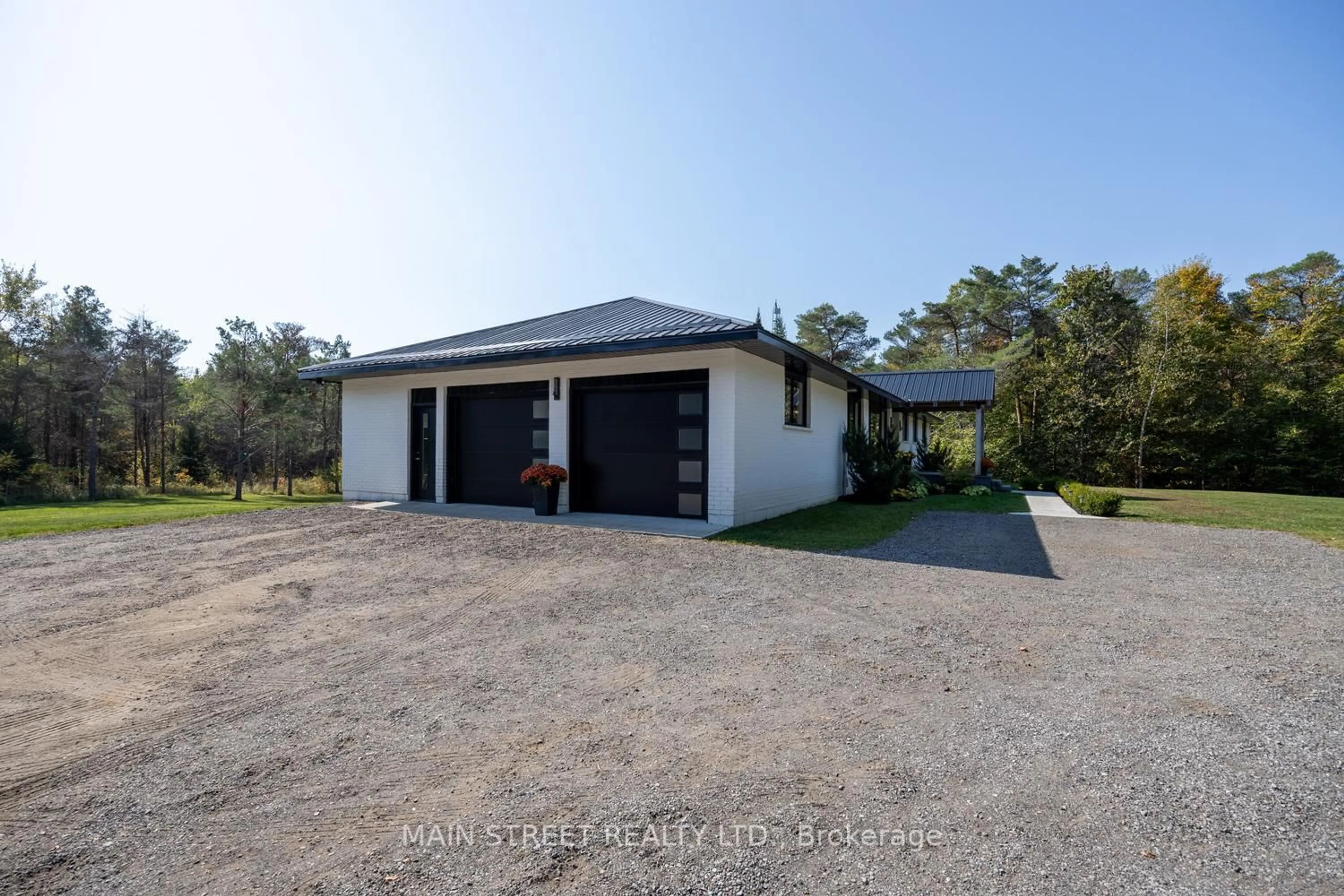 A pic from outside/outdoor area/front of a property/back of a property/a pic from drone, street for 4730 Devitts Rd, Scugog Ontario L0B 1B0