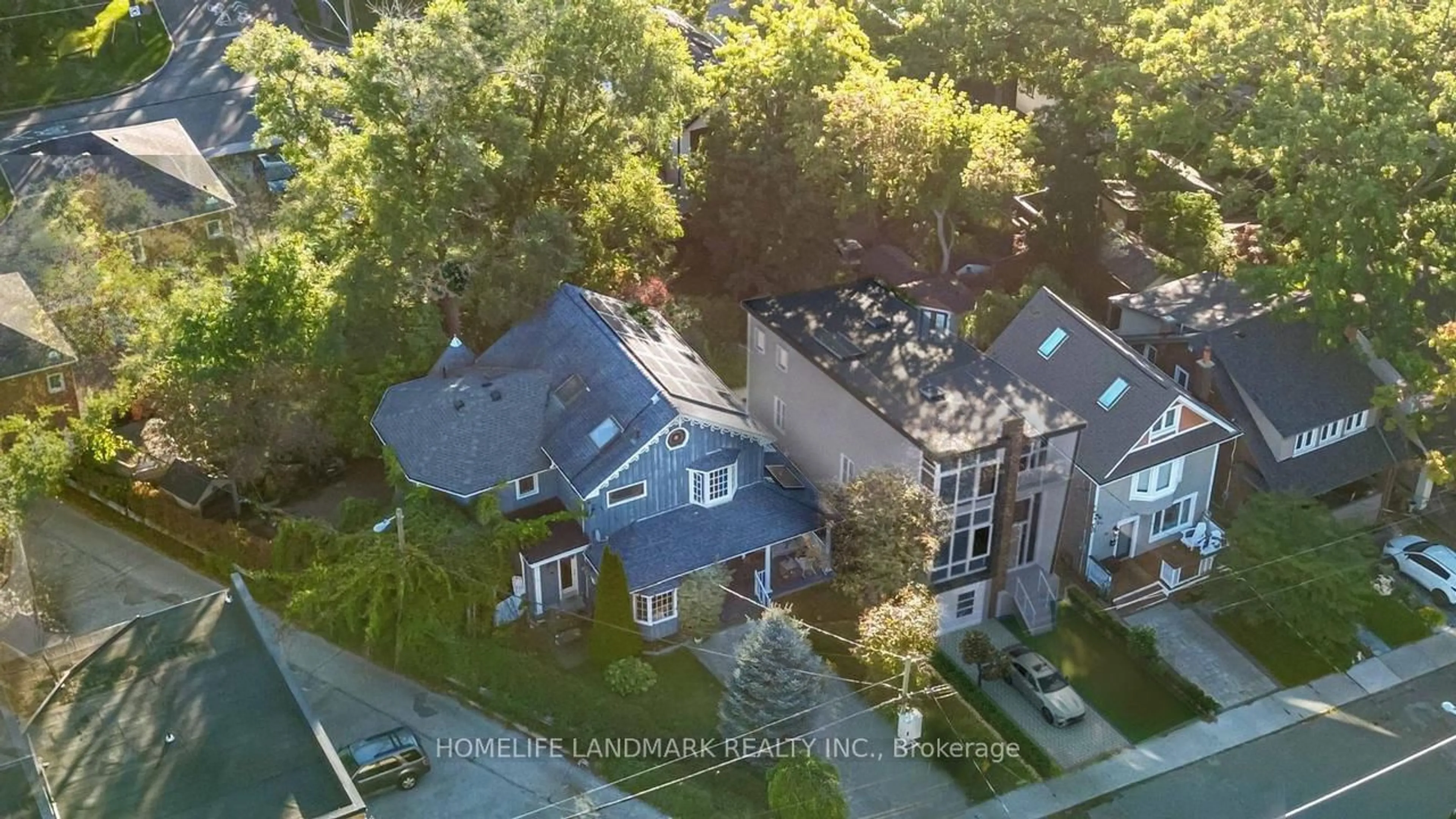 A pic from outside/outdoor area/front of a property/back of a property/a pic from drone, unknown for 79 Haig Ave, Toronto Ontario M1N 2W2