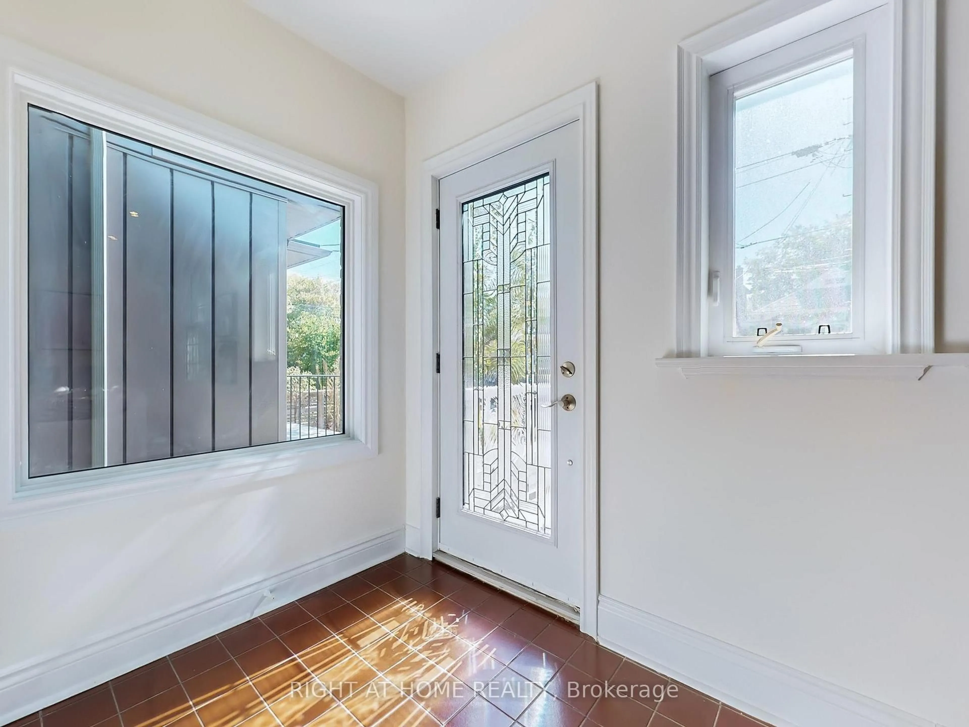 Indoor entryway for 12 Westbrook Ave, Toronto Ontario M4C 2G2