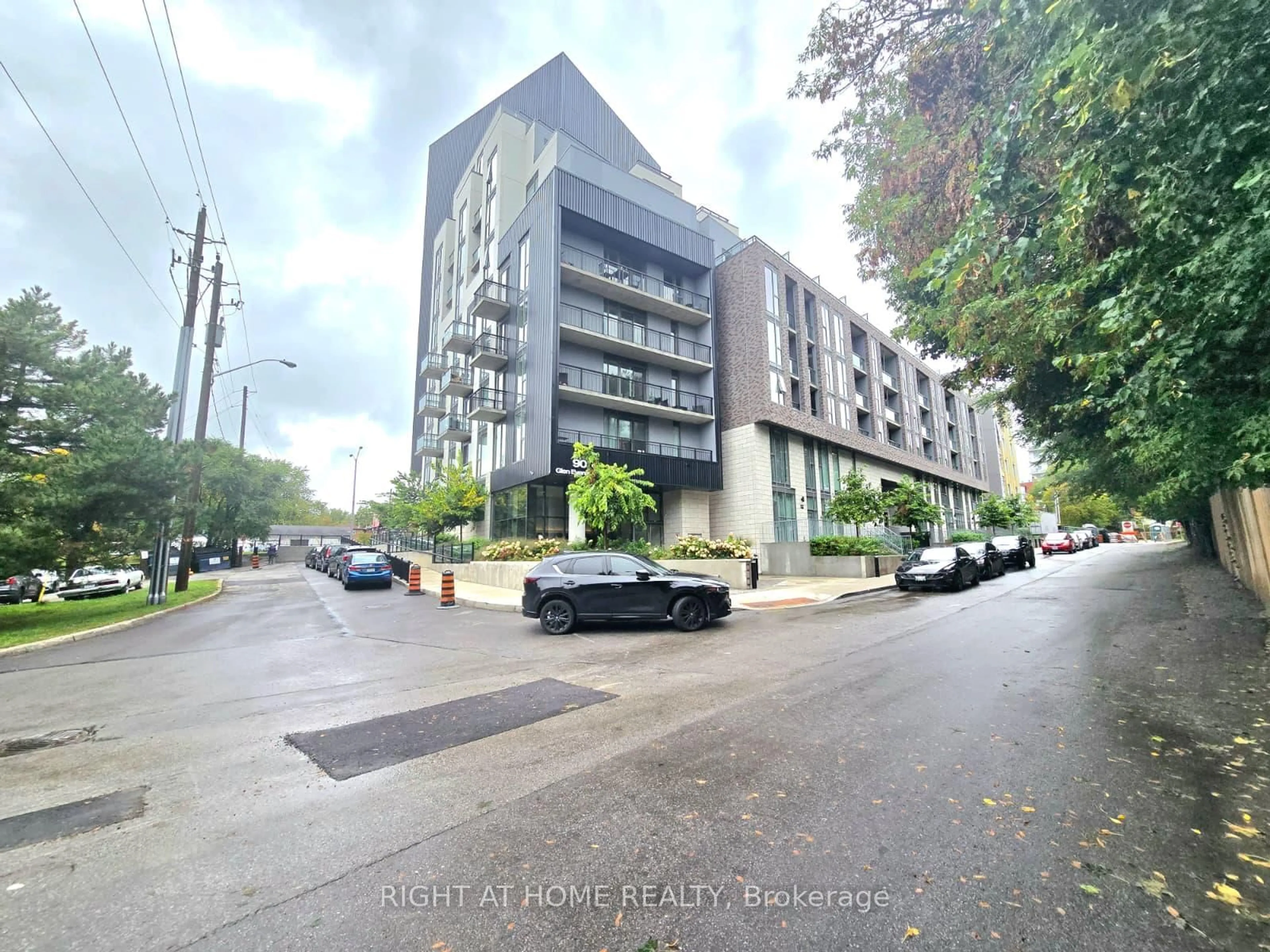 Blurry image for 90 Glen Everest Rd #18, Toronto Ontario M1N 0C3