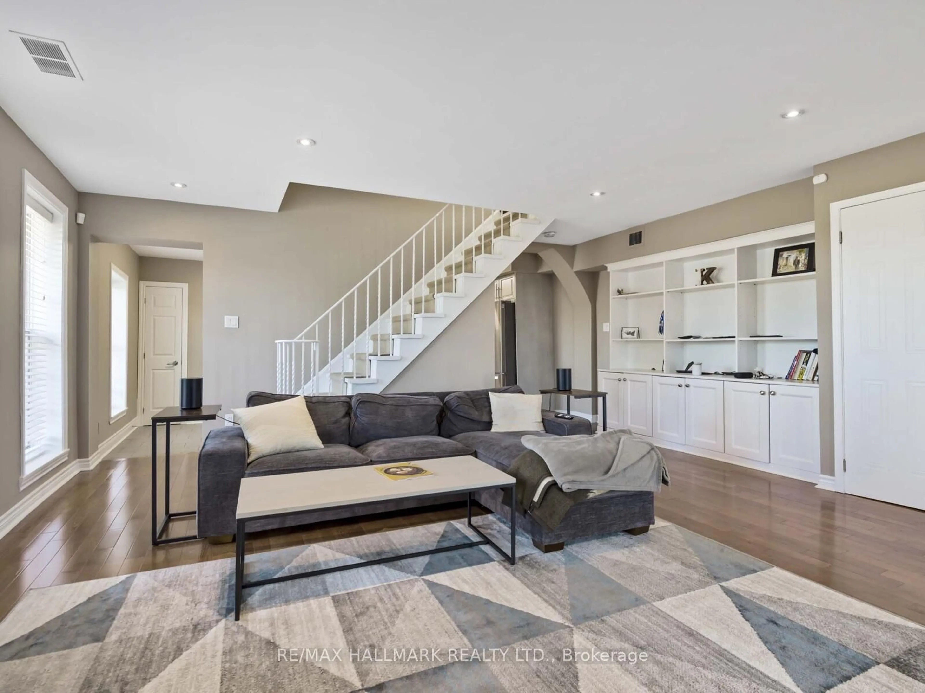 Living room with furniture, unknown for 90 Leroy Ave, Toronto Ontario M4J 4G8