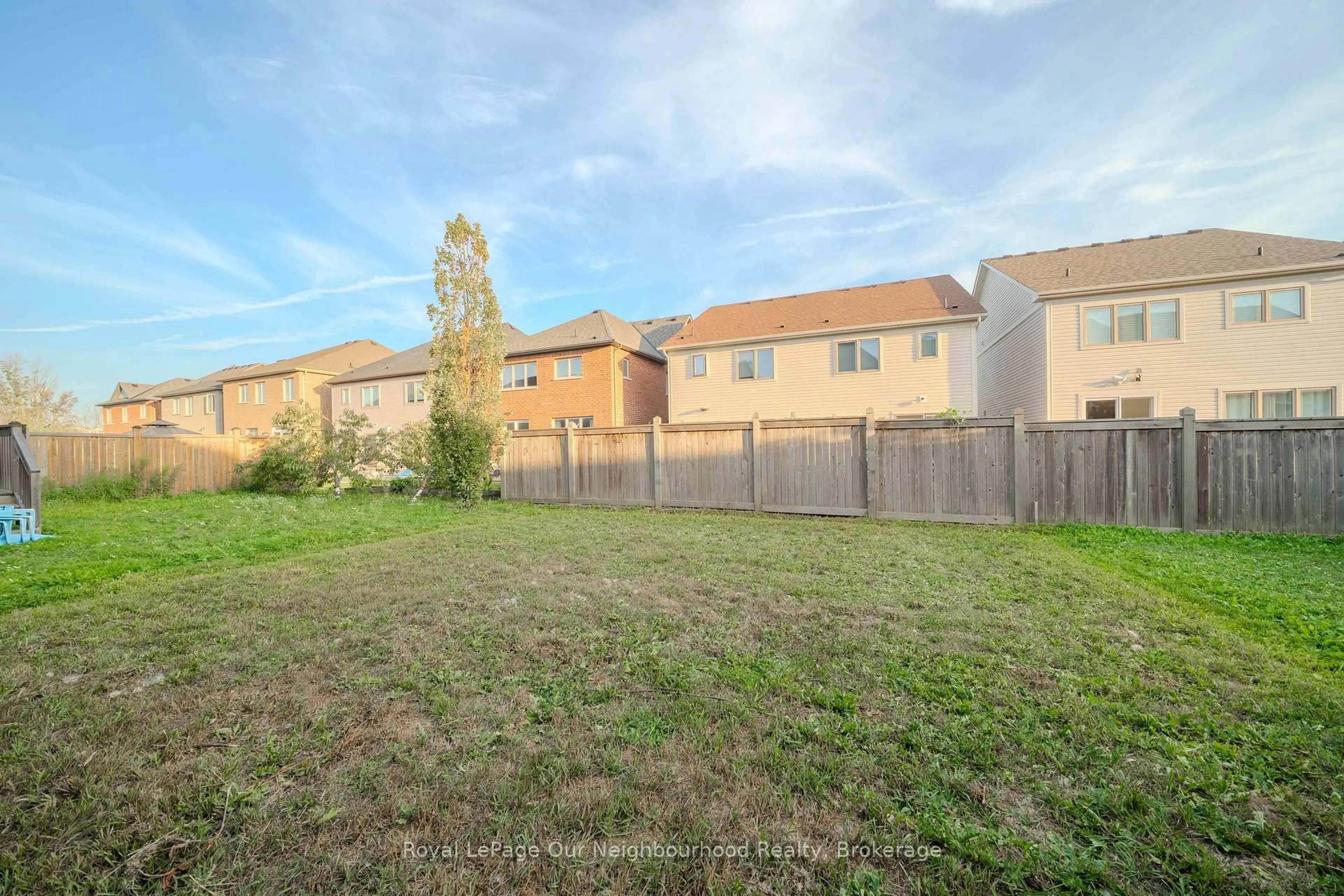 Unknown for 151 Prisidial Ave, Oshawa Ontario L1L 0H1