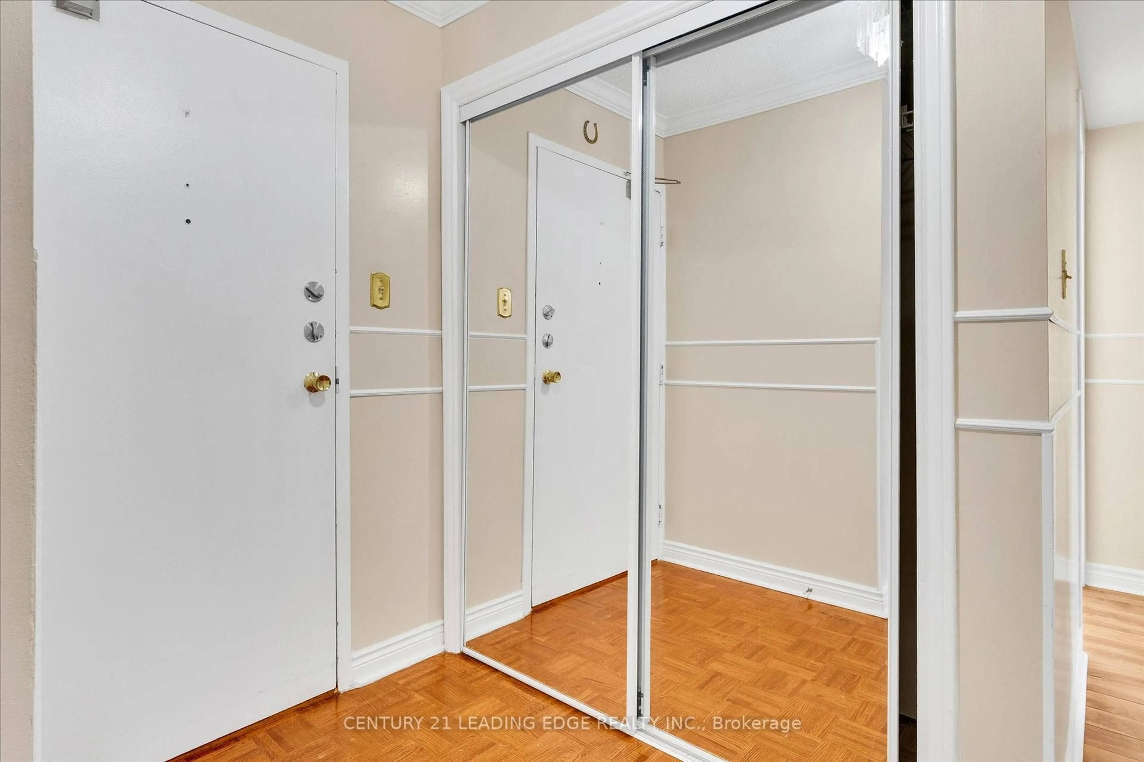 Indoor entryway for 121 Trudelle St #403, Toronto Ontario M1J 3K4