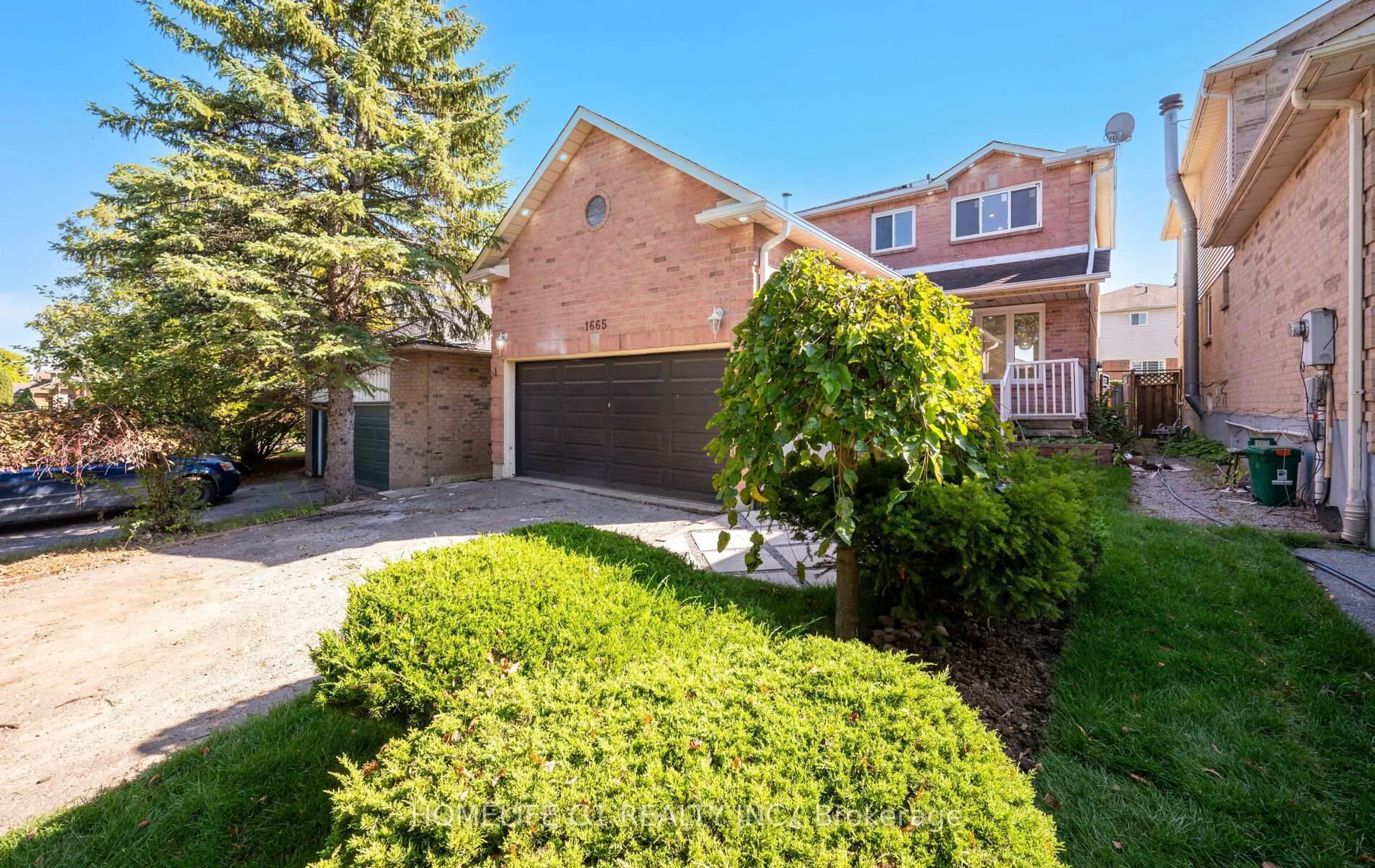 Home with brick exterior material, street for 1665 Tawnberry St, Pickering Ontario L1X 2B4