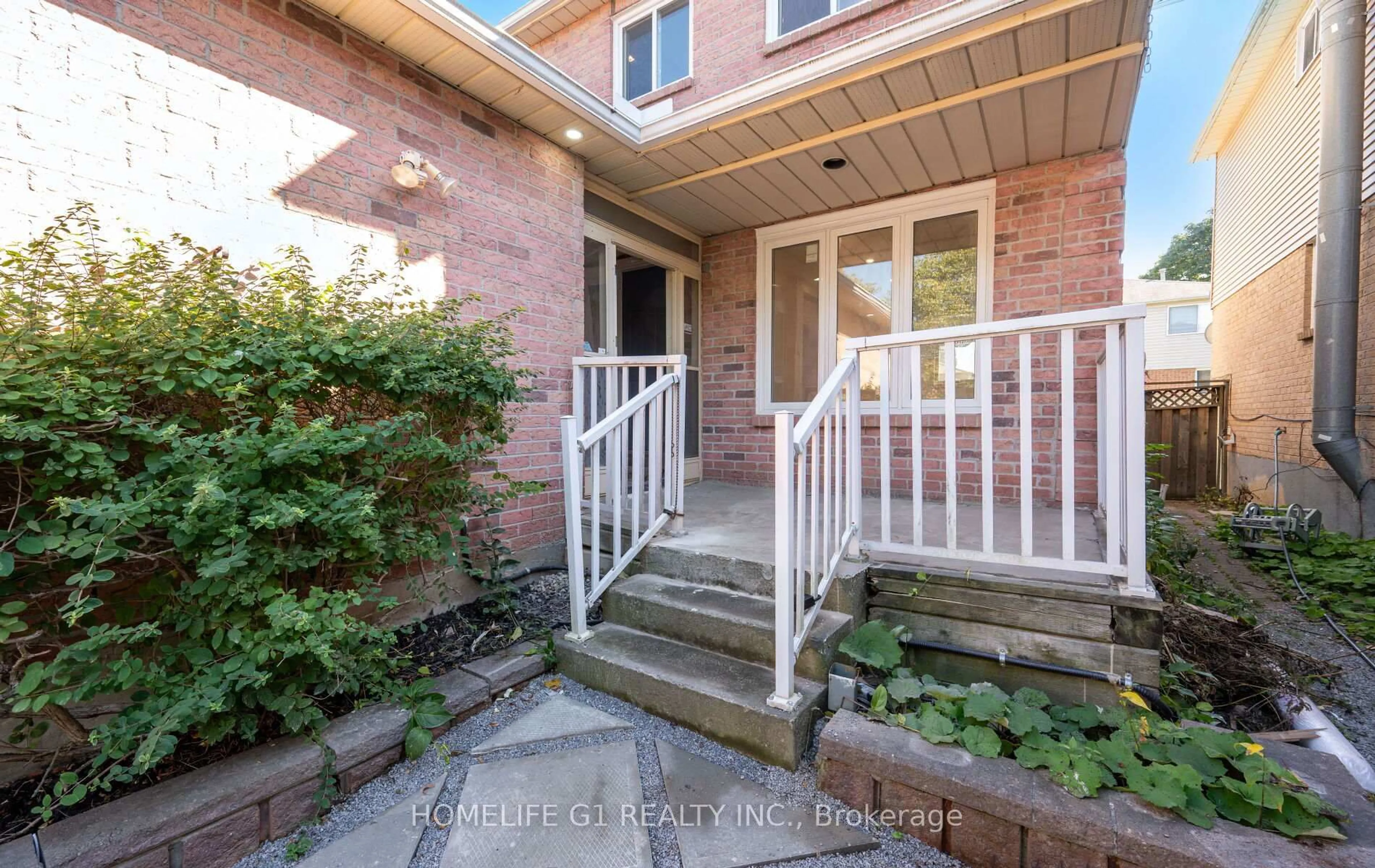 Home with brick exterior material, street for 1665 Tawnberry St, Pickering Ontario L1X 2B4