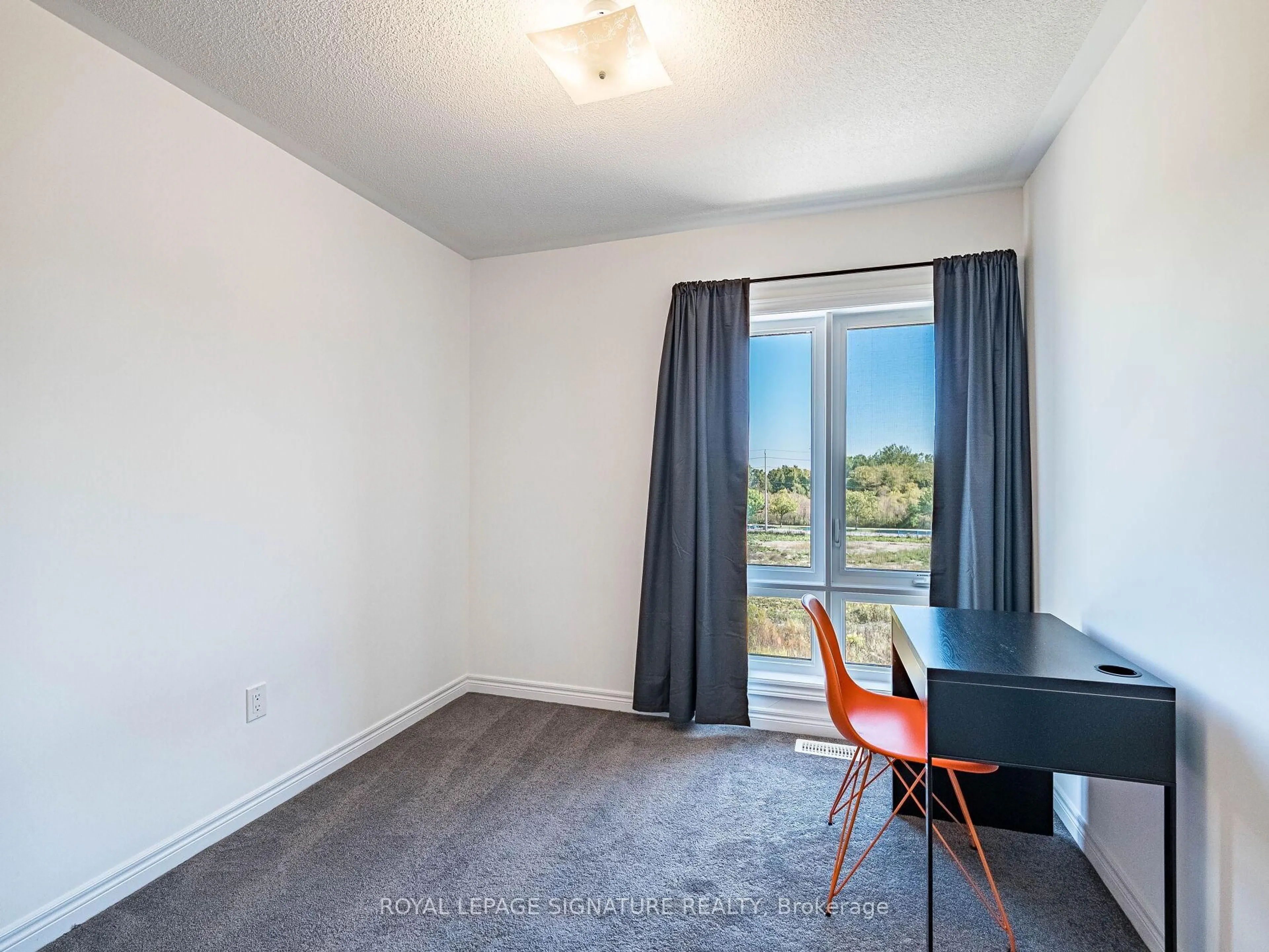 A pic of a room for 28 Dockside Way, Whitby Ontario L1N 0M6