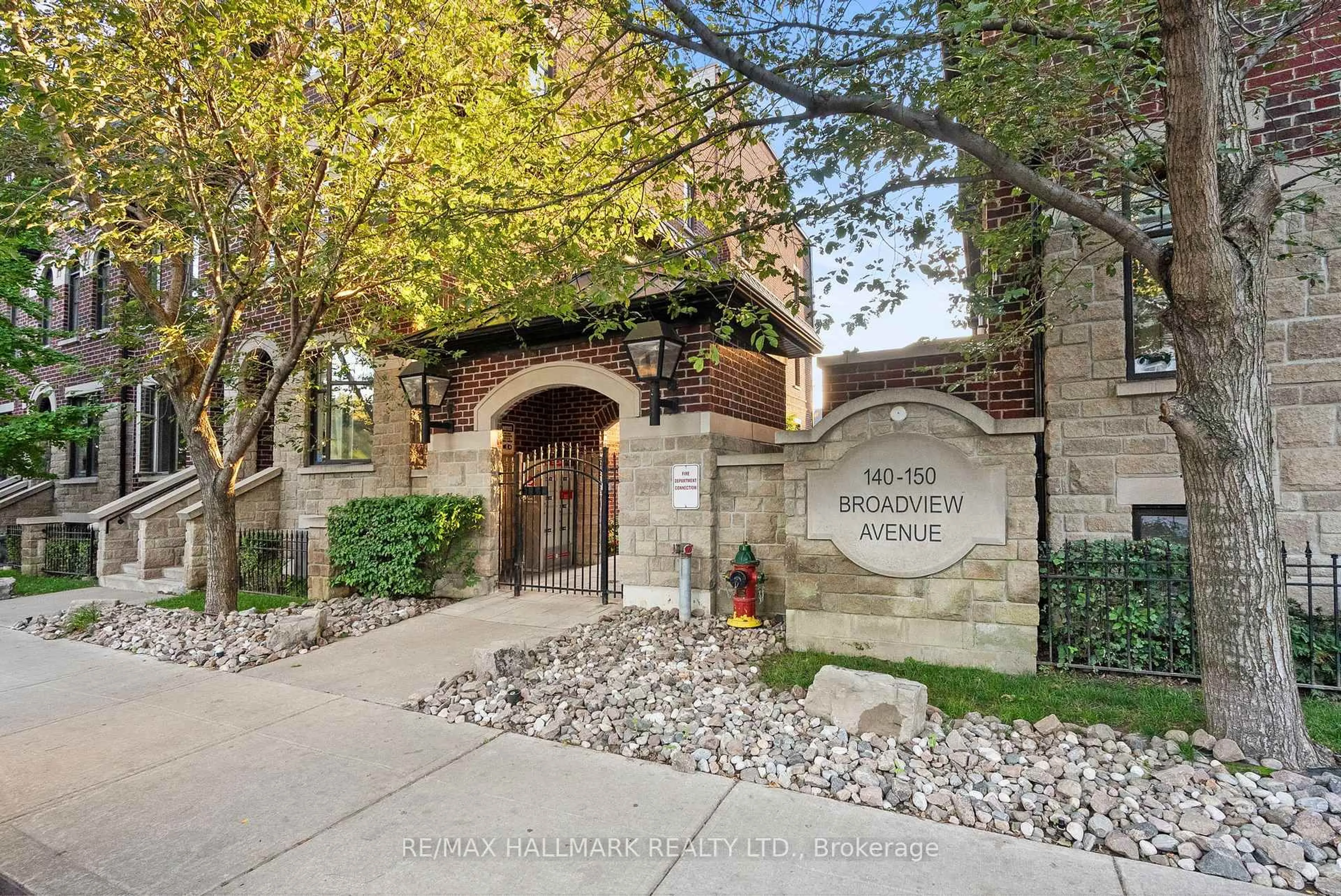 Indoor entryway for 140 Broadview Ave #61, Toronto Ontario M4M 0A8