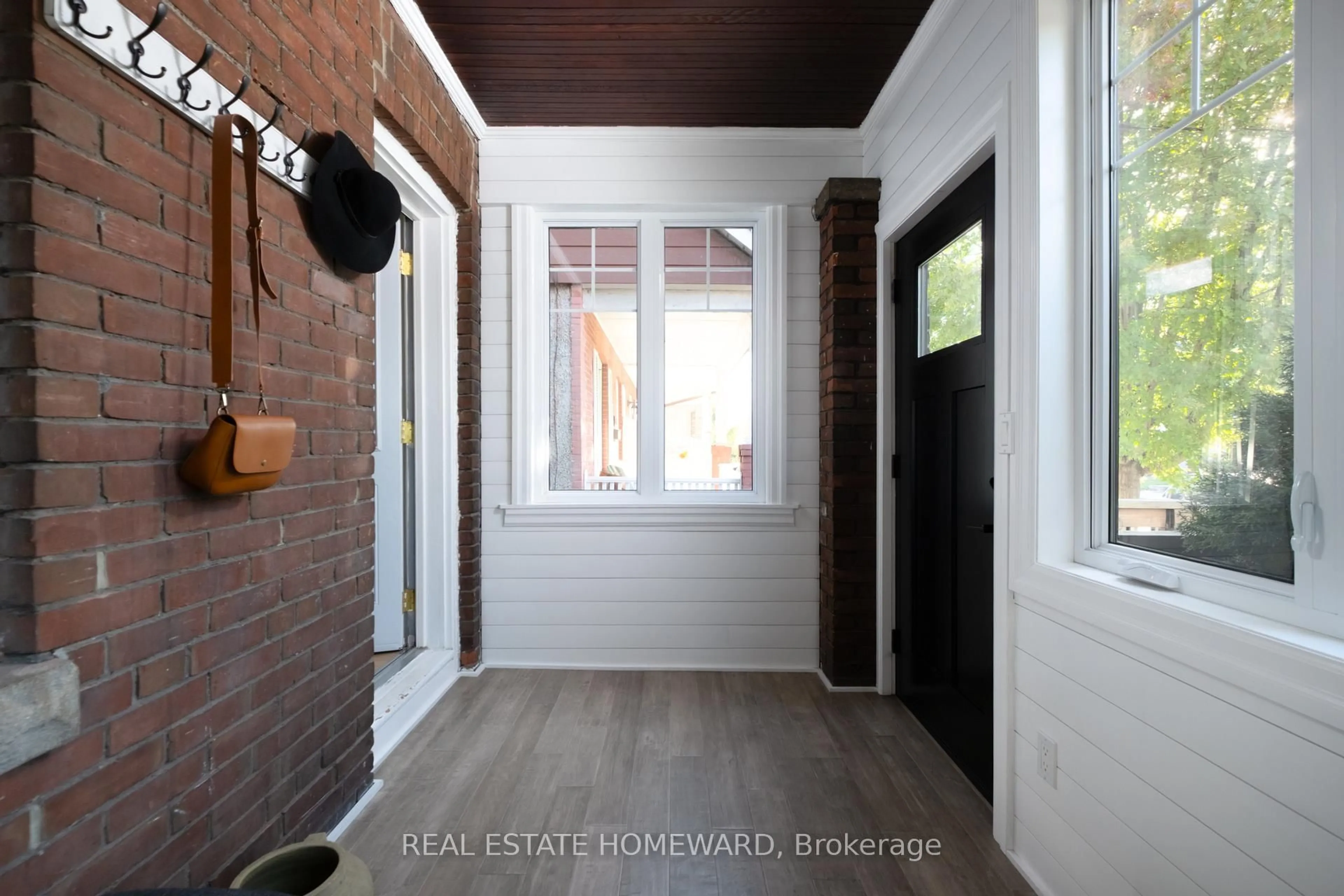 Indoor entryway for 674 Sammon Ave, Toronto Ontario M4C 2E2