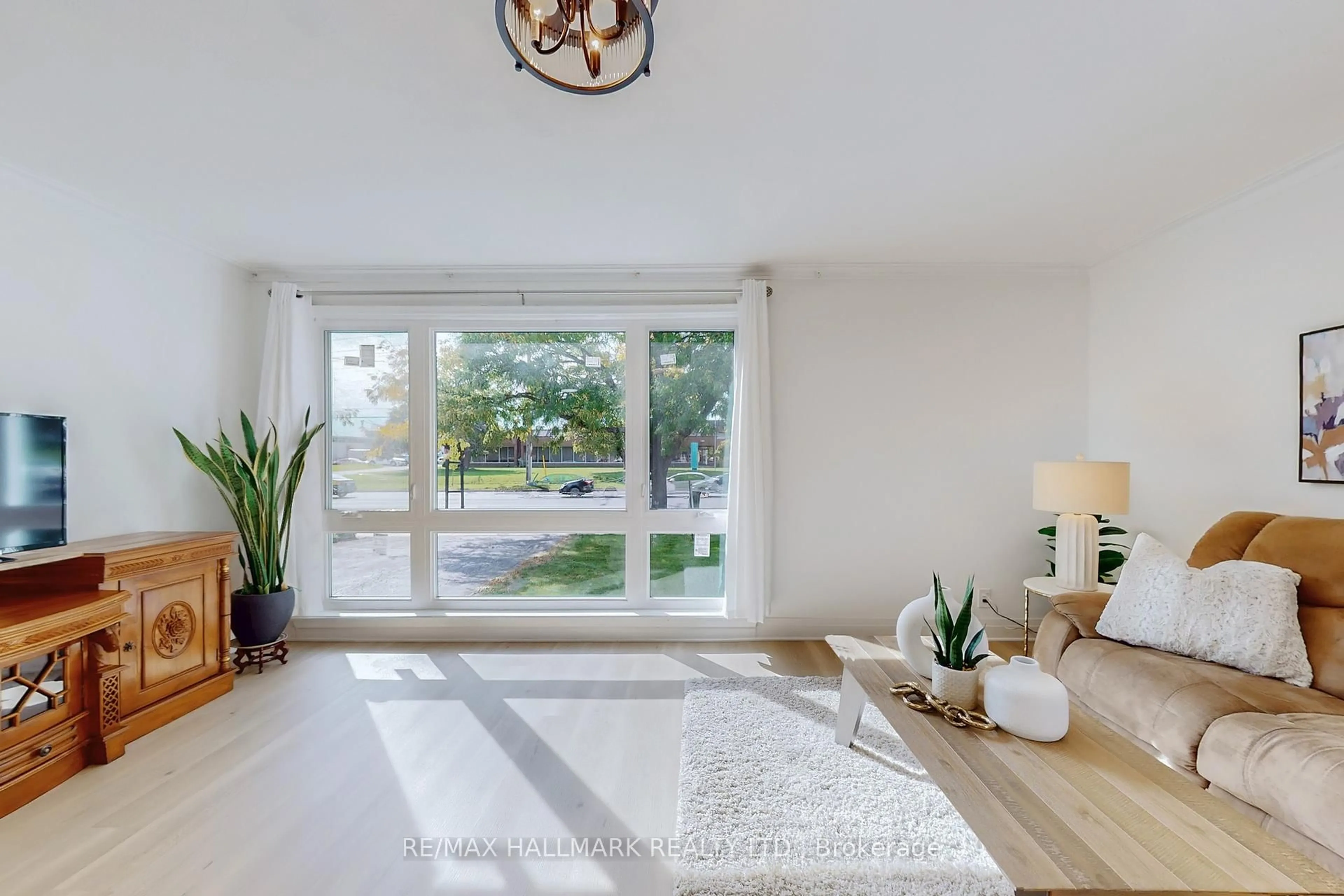 Unknown for 1393 Birchmount Rd, Toronto Ontario M1P 2E2