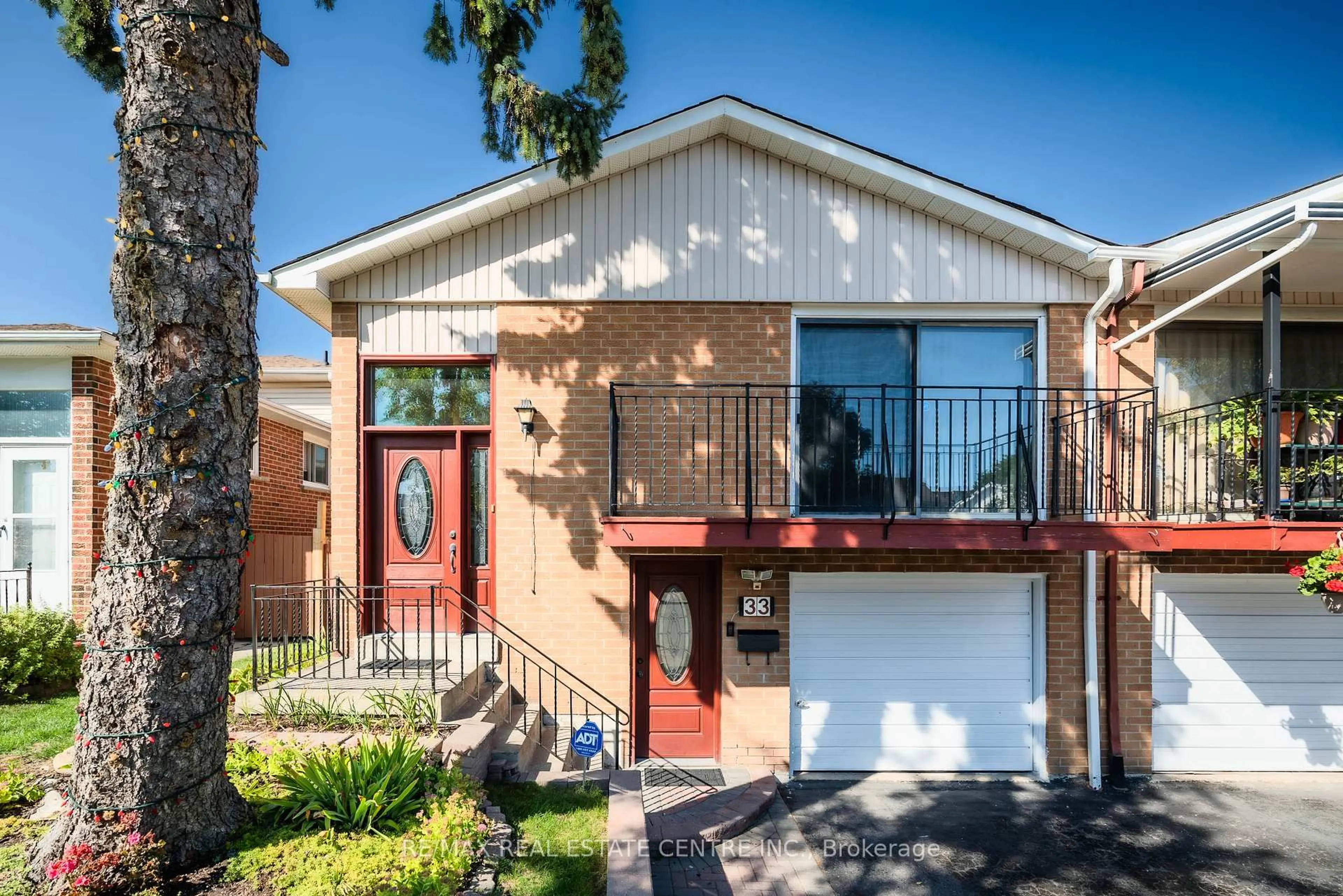 Home with brick exterior material, street for 33 Millhouse Cres, Toronto Ontario M1B 2E4