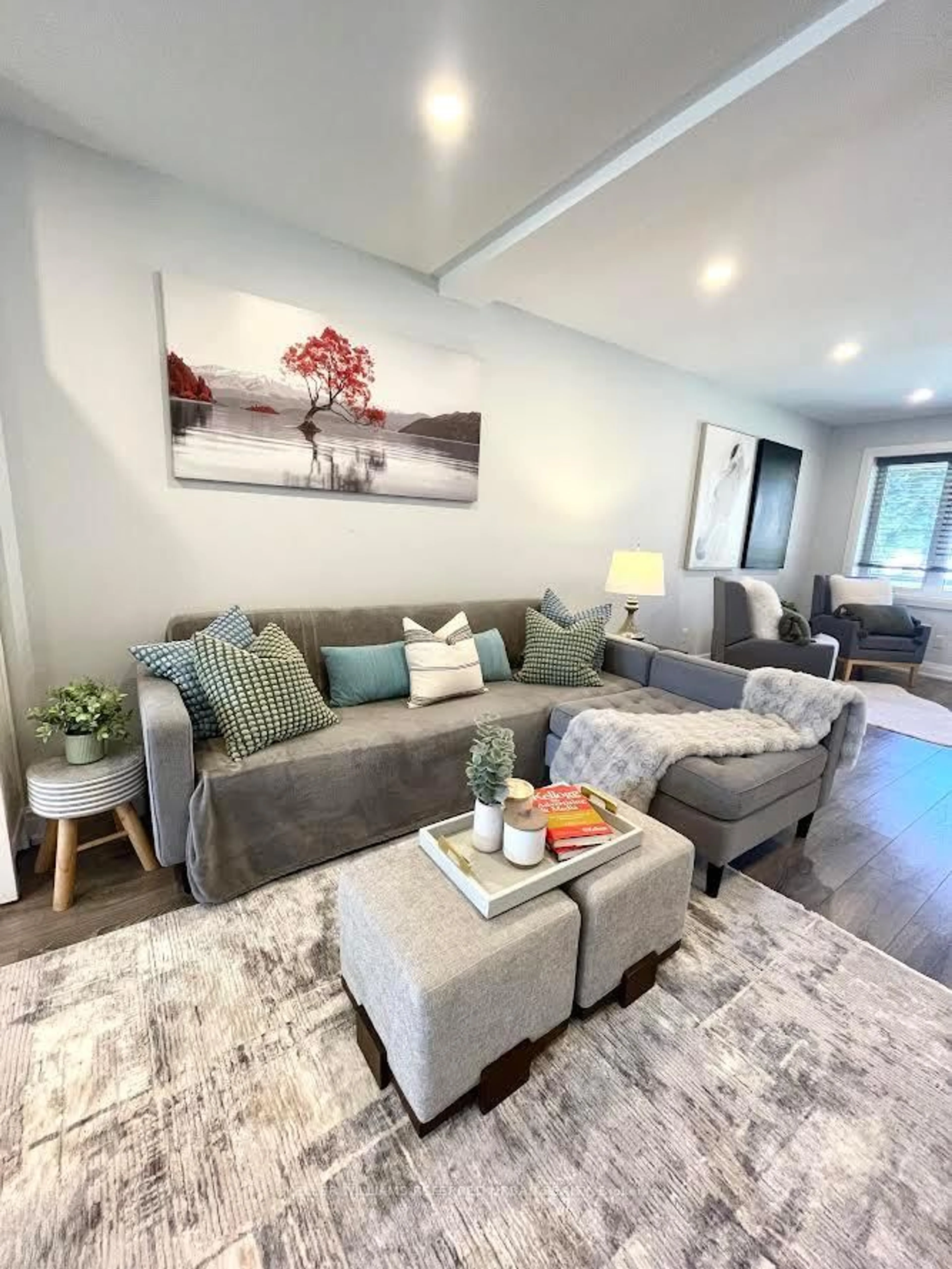 Living room with furniture, unknown for 2 Leagrove Cres, Toronto Ontario M1L 3S6