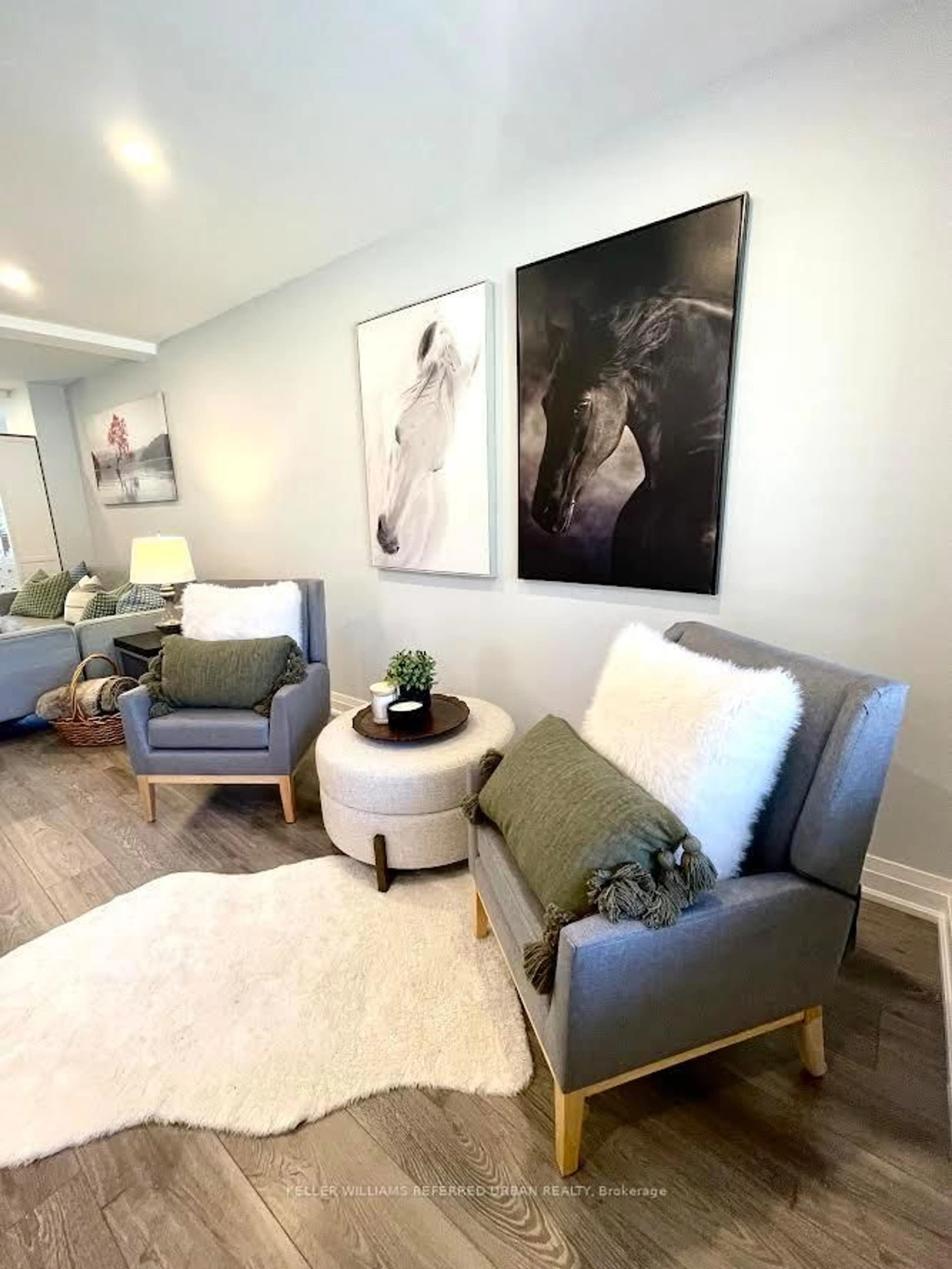 Living room with furniture, unknown for 2 Leagrove Cres, Toronto Ontario M1L 3S6