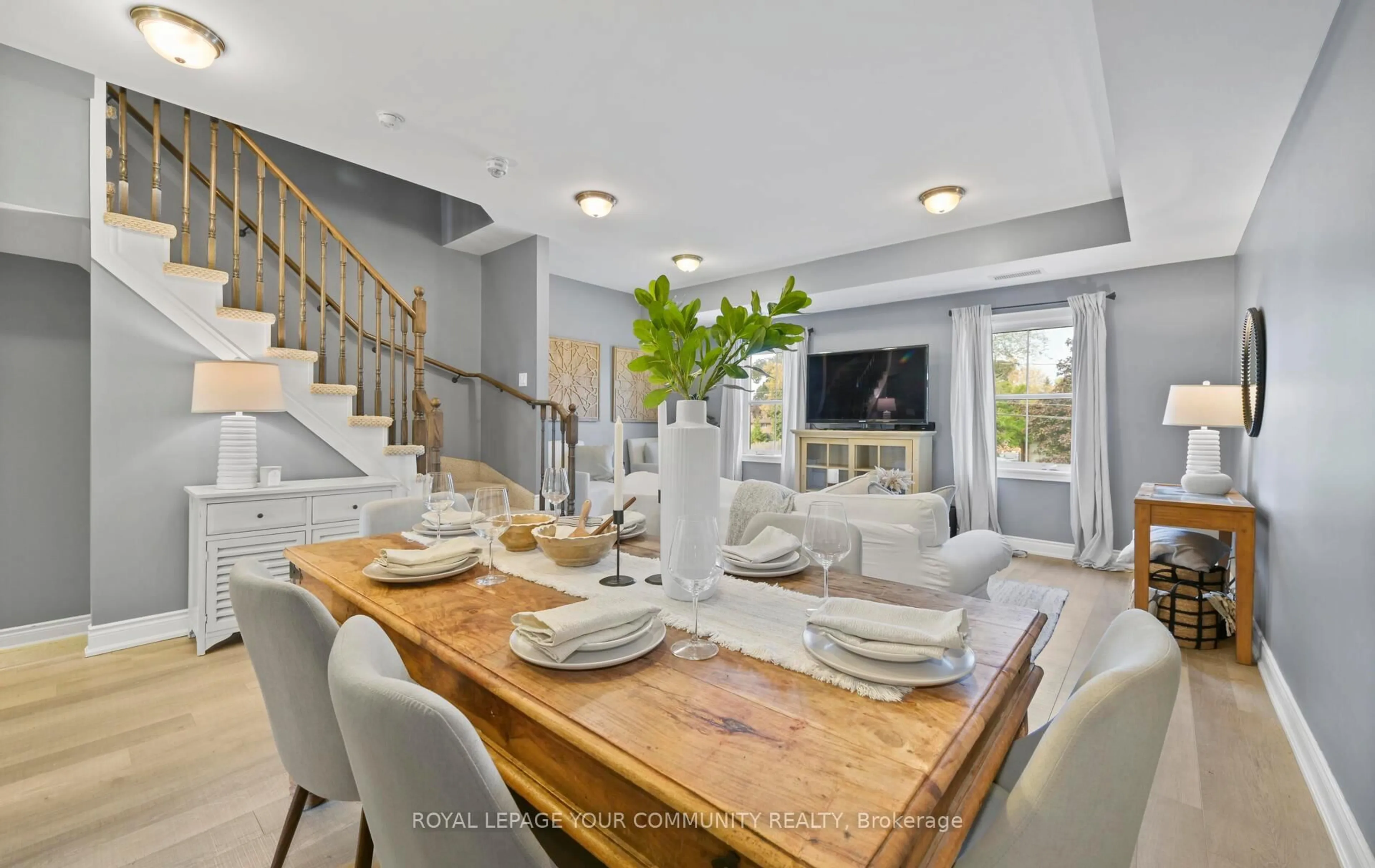 Dining room, unknown for 17 Baldwin St #205, Whitby Ontario L1M 1A2