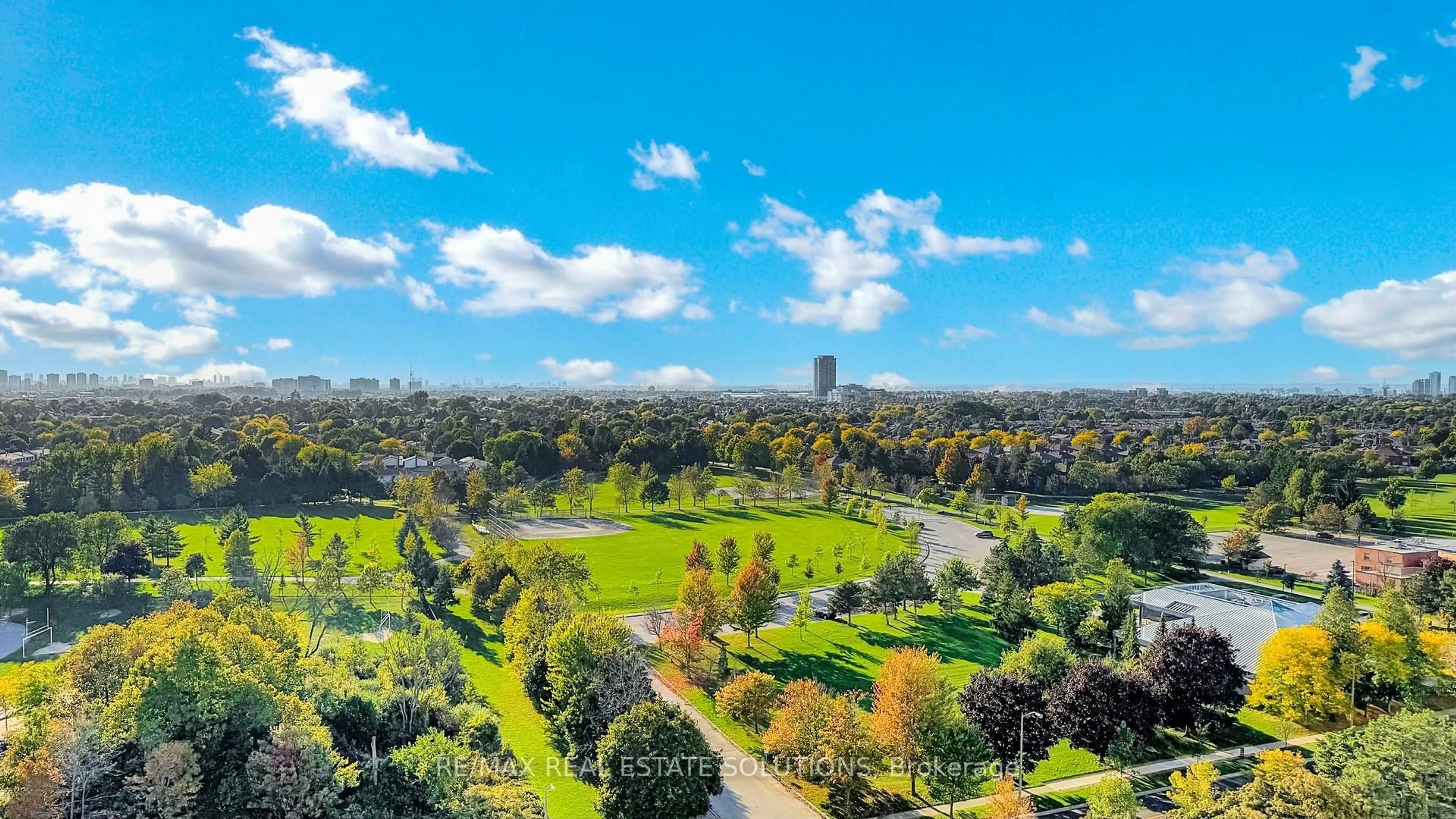A pic from outside/outdoor area/front of a property/back of a property/a pic from drone, unknown for 330 Alton Towers Circ #1611, Toronto Ontario M1V 5H3