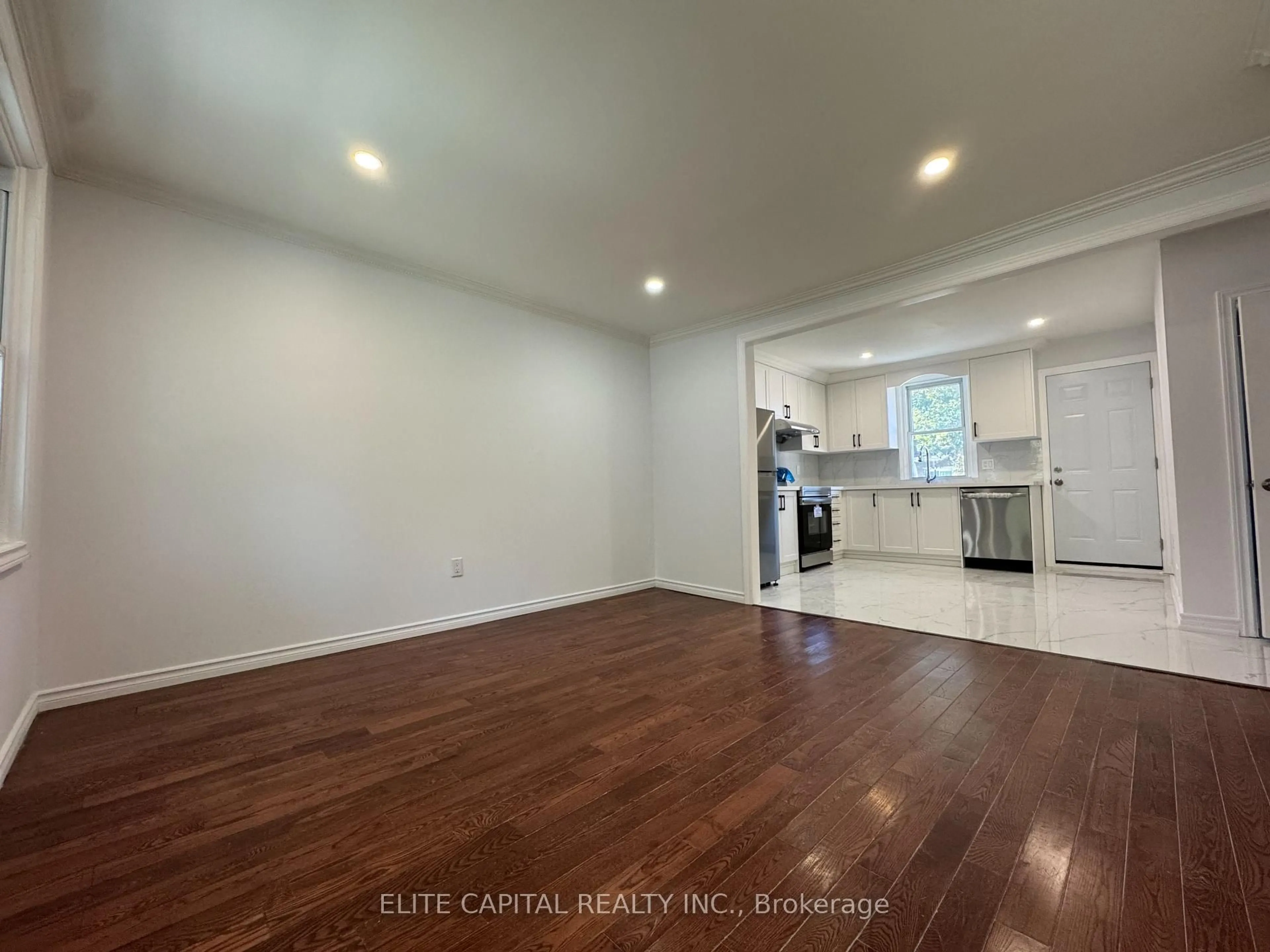 A pic of a room for 282 Haig St, Oshawa Ontario L1G 5N8
