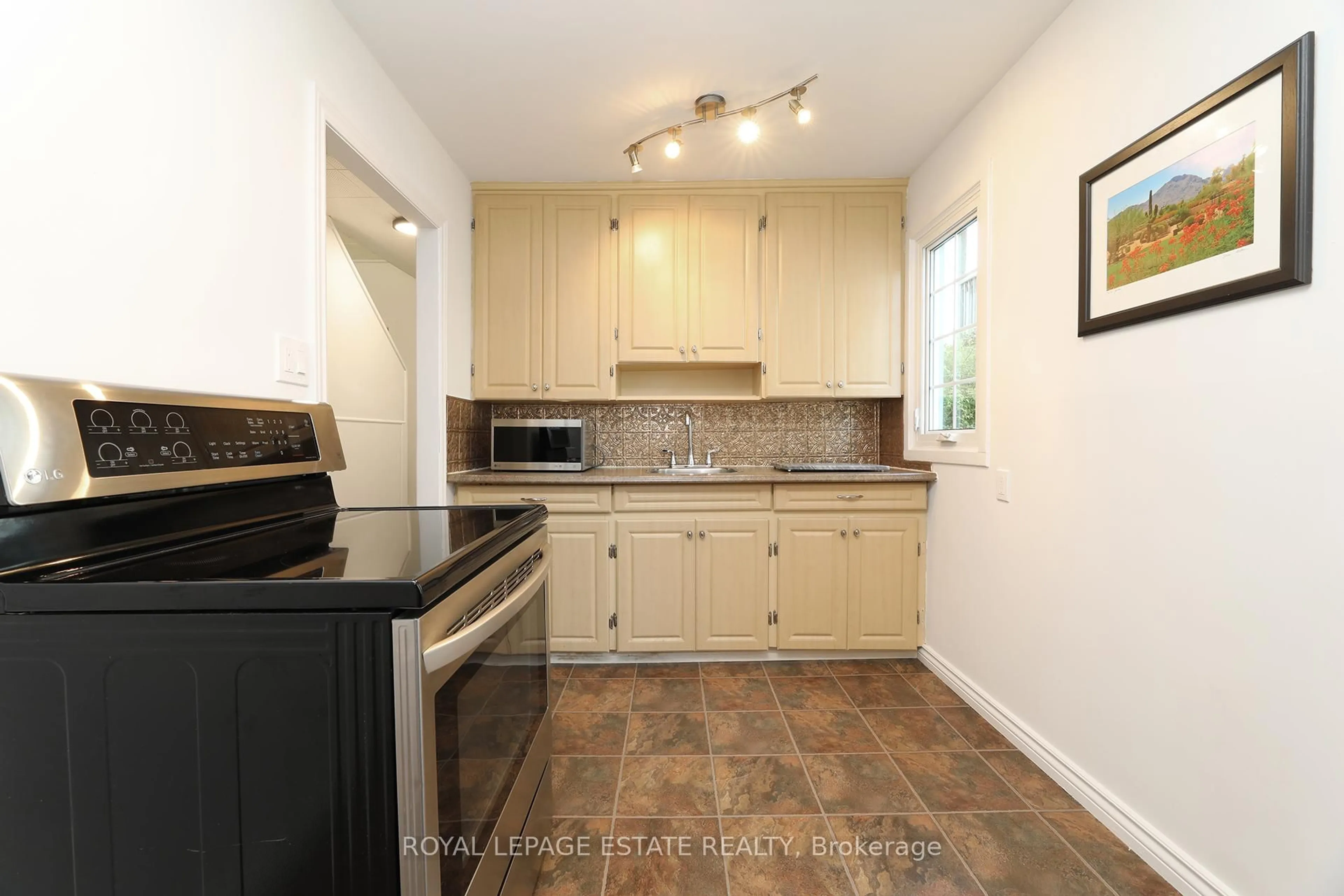 Standard kitchen, unknown for 57 Merritt Rd, Toronto Ontario M4B 3K4