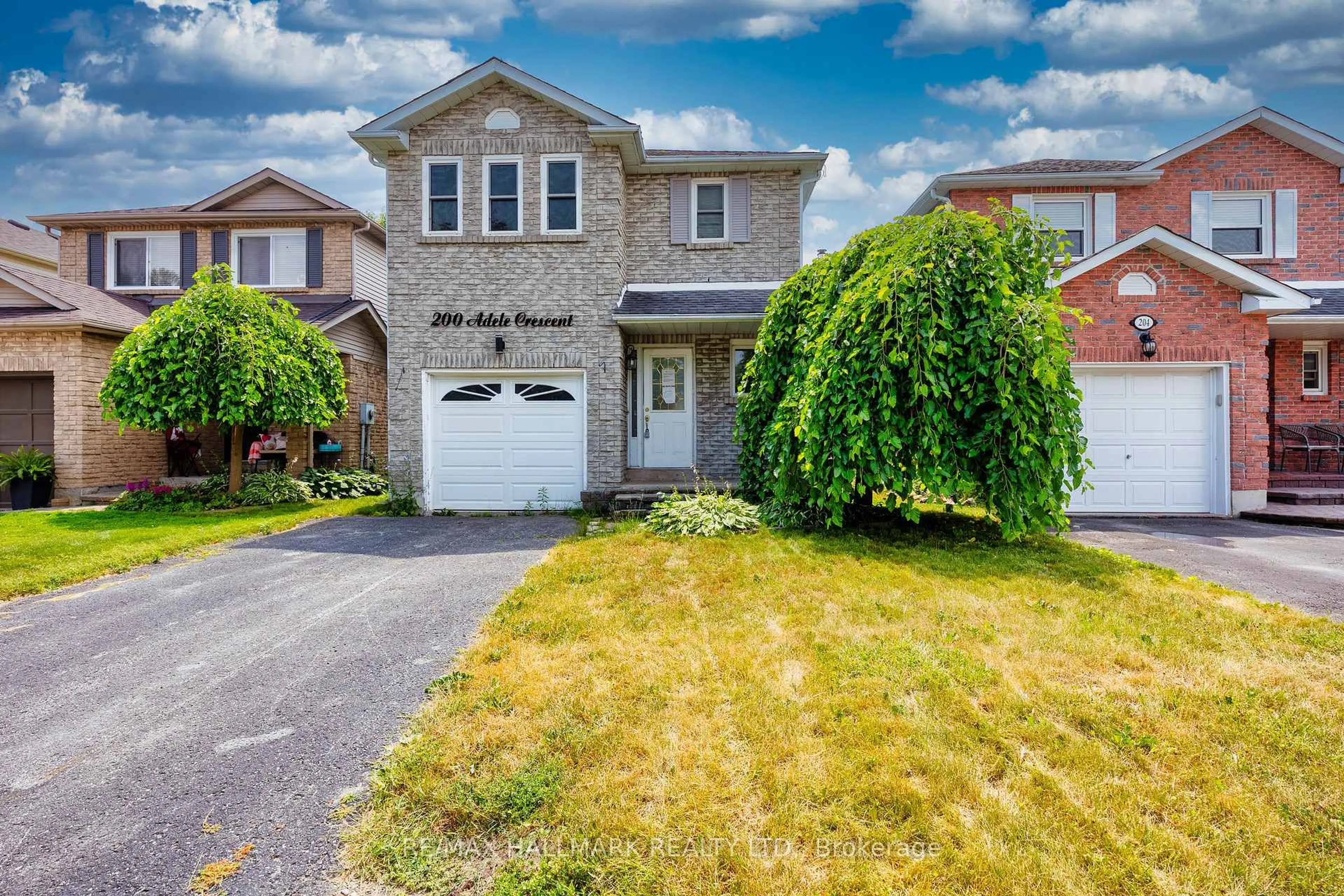 Unknown for 200 Adele Cres, Oshawa Ontario L1J 7W5