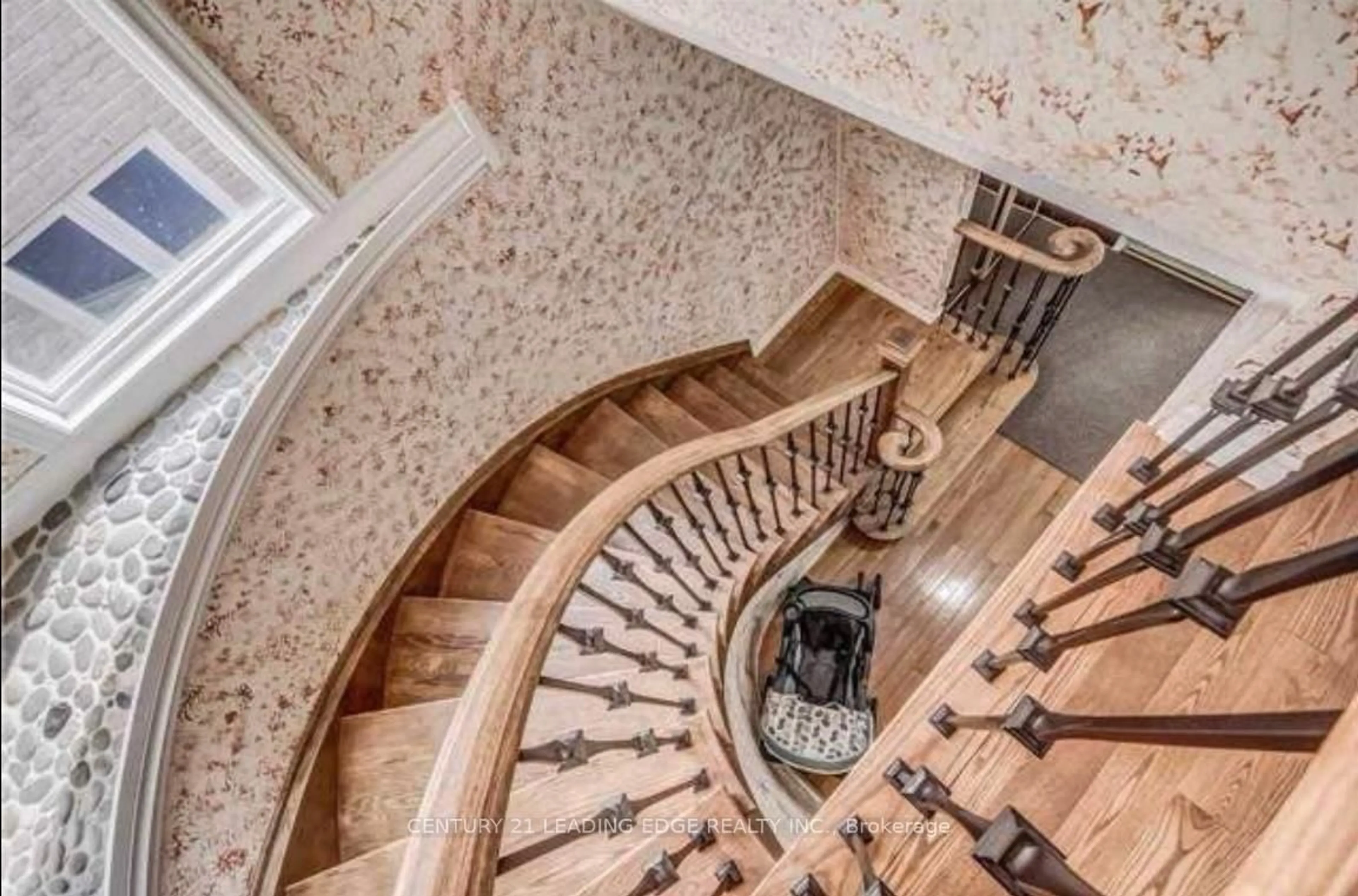 Stairs for 47 Hewitt Cres, Ajax Ontario L1S 7A6