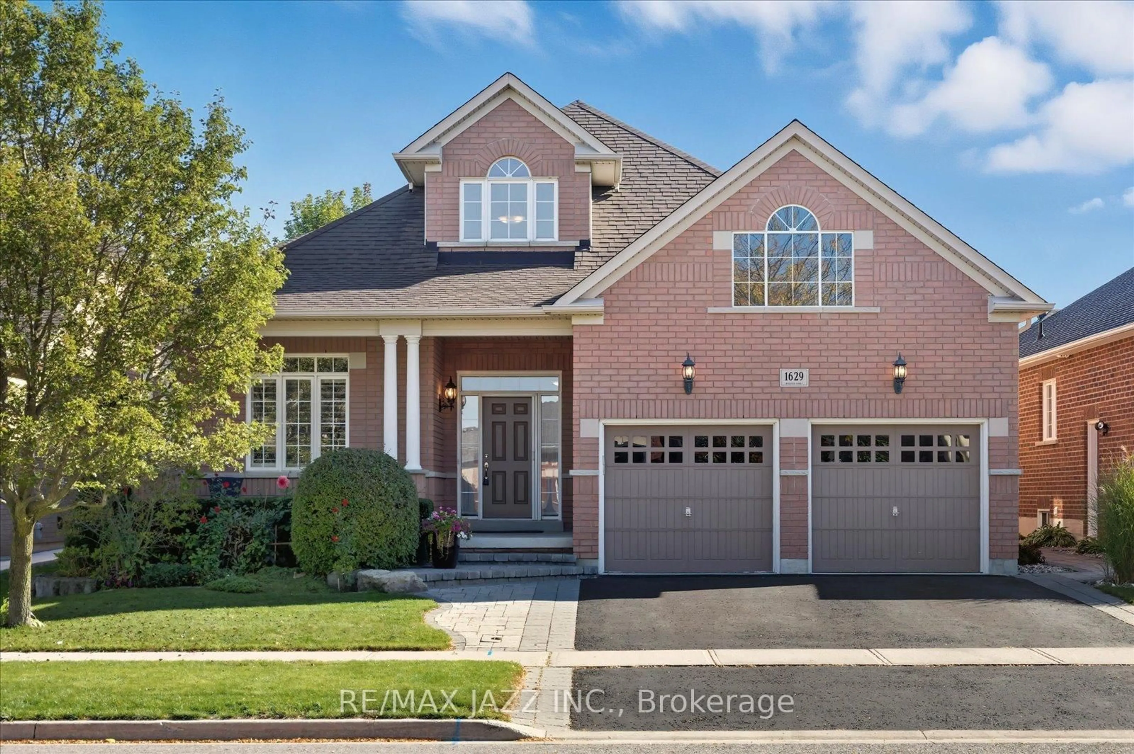 Home with brick exterior material, street for 1629 Chilliwack St, Oshawa Ontario L1K 0C4