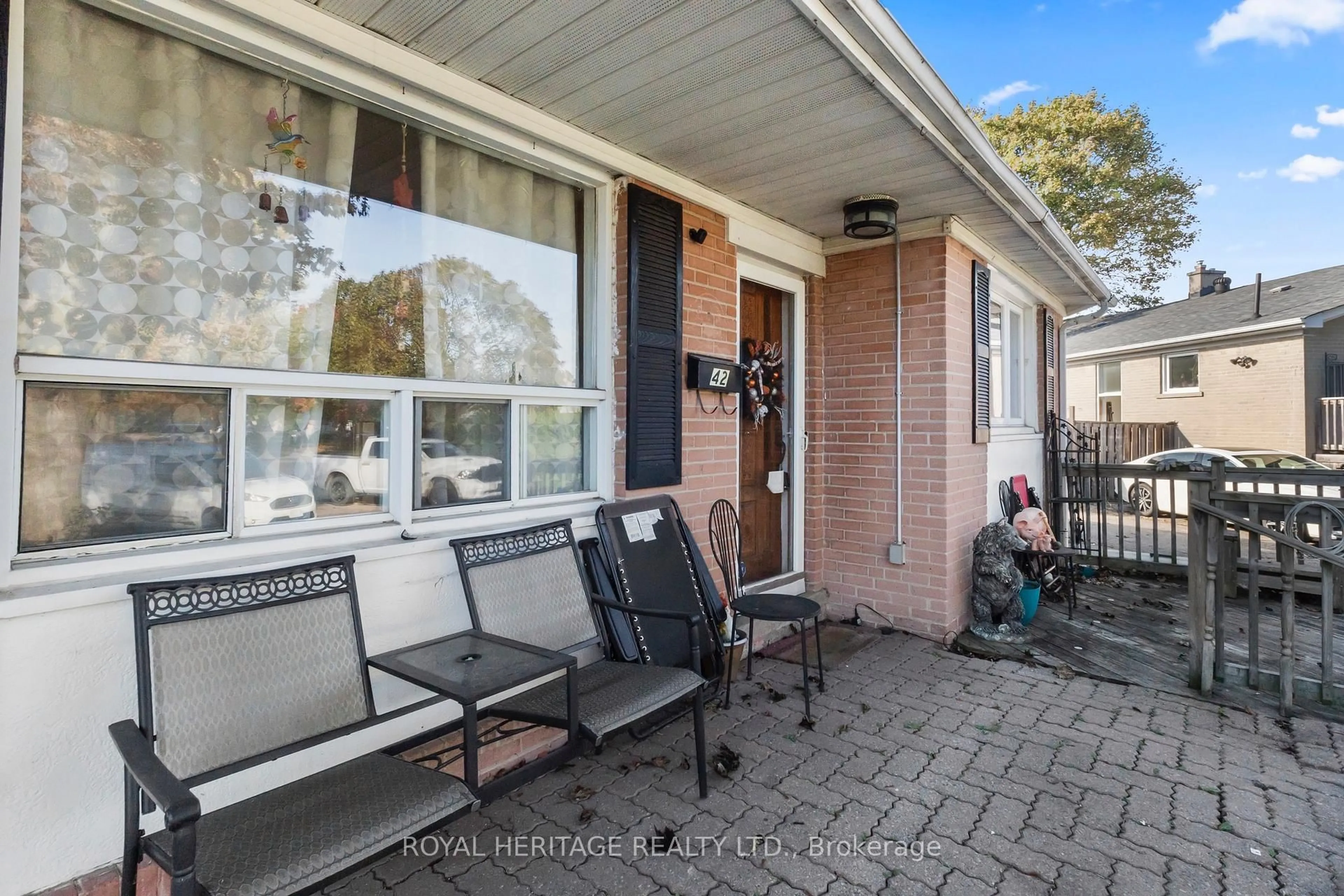 Unknown for 42 Billingsgate Cres, Ajax Ontario L1S 2R8