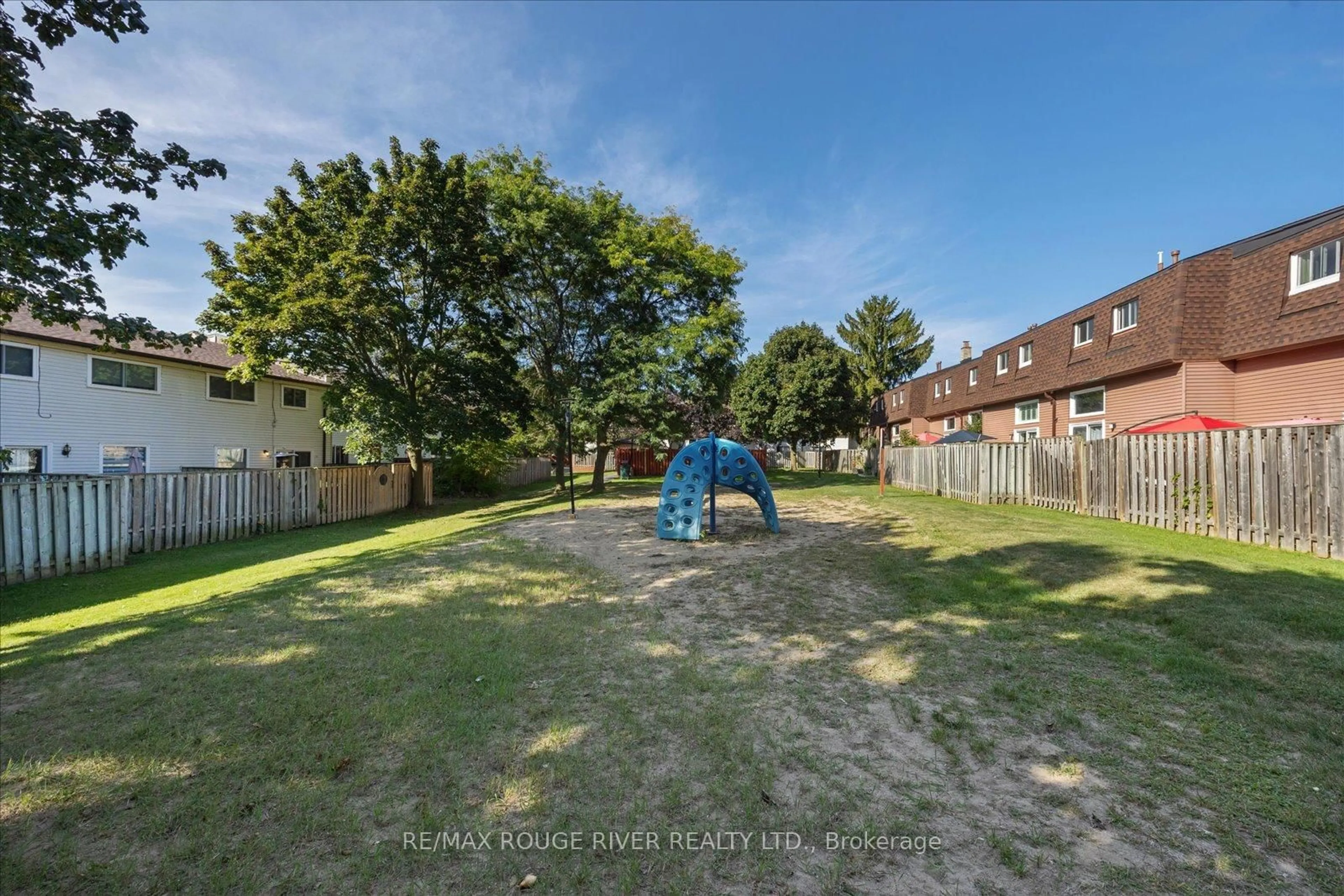 A pic from outside/outdoor area/front of a property/back of a property/a pic from drone, street for 222 Pearson St #50, Oshawa Ontario L1G 7C6
