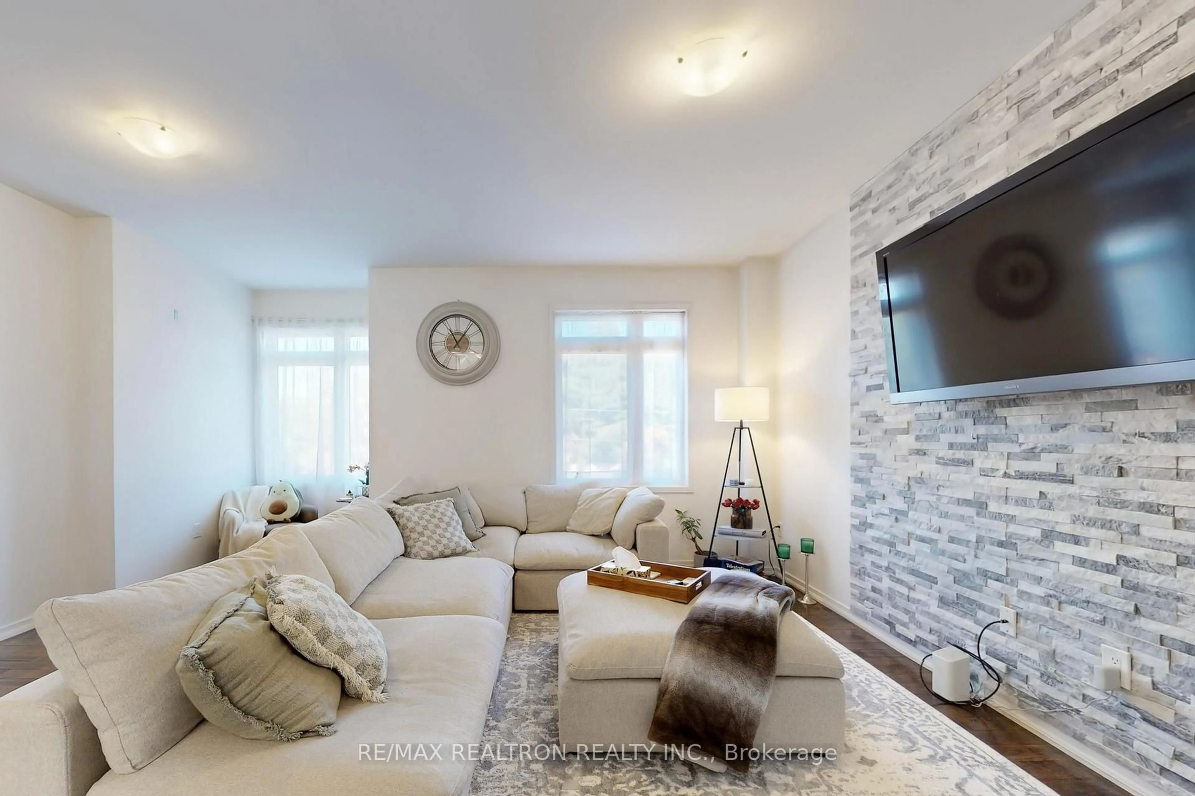 Living room with furniture, unknown for 1002 Kicking Horse Path, Oshawa Ontario L1J 0B4