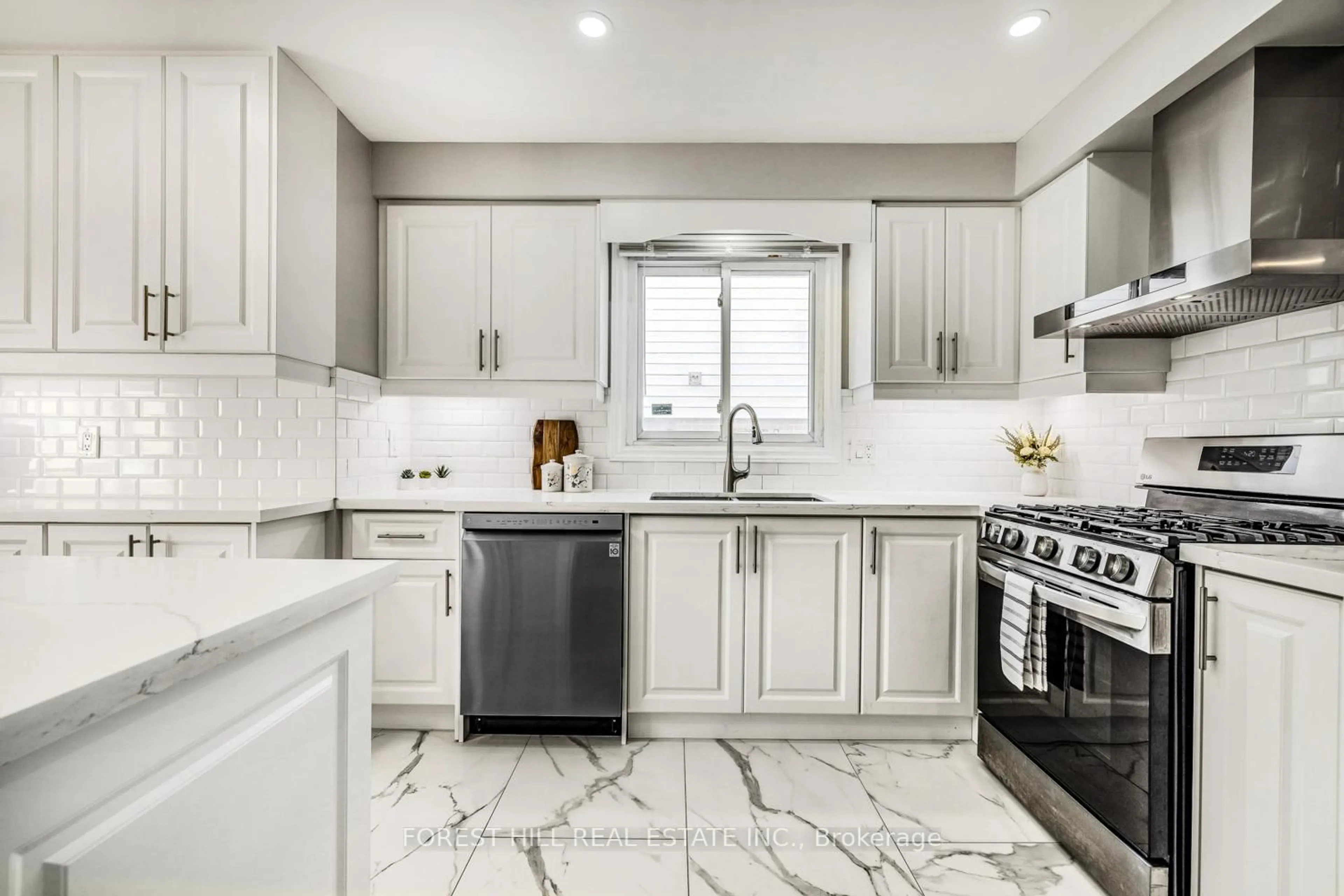 Contemporary kitchen, ceramic/tile floor for 140 Valdor Dr, Toronto Ontario M1V 1R5
