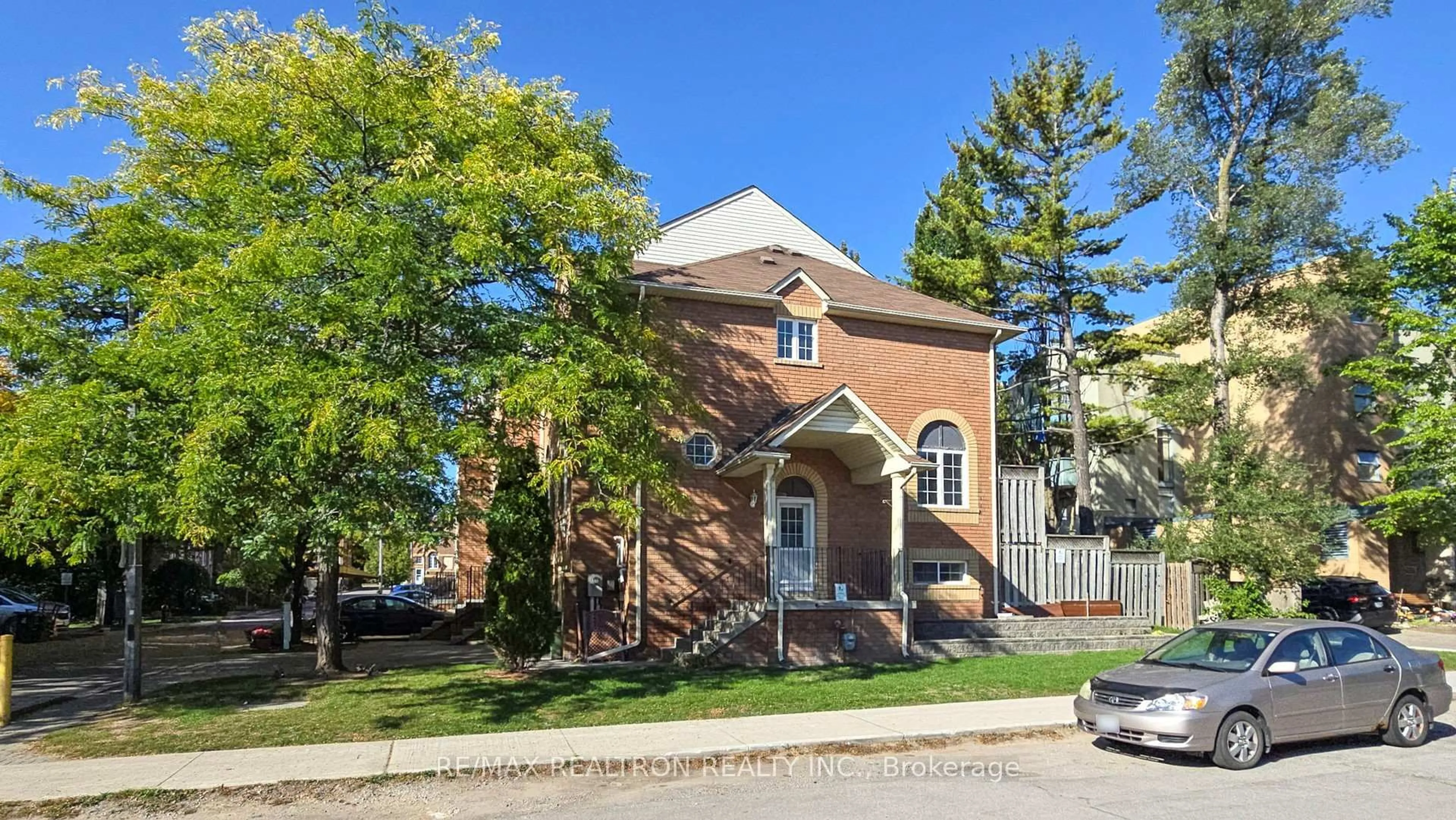 Home with brick exterior material, street for 189 Galloway Rd #33, Toronto Ontario M1E 5H3