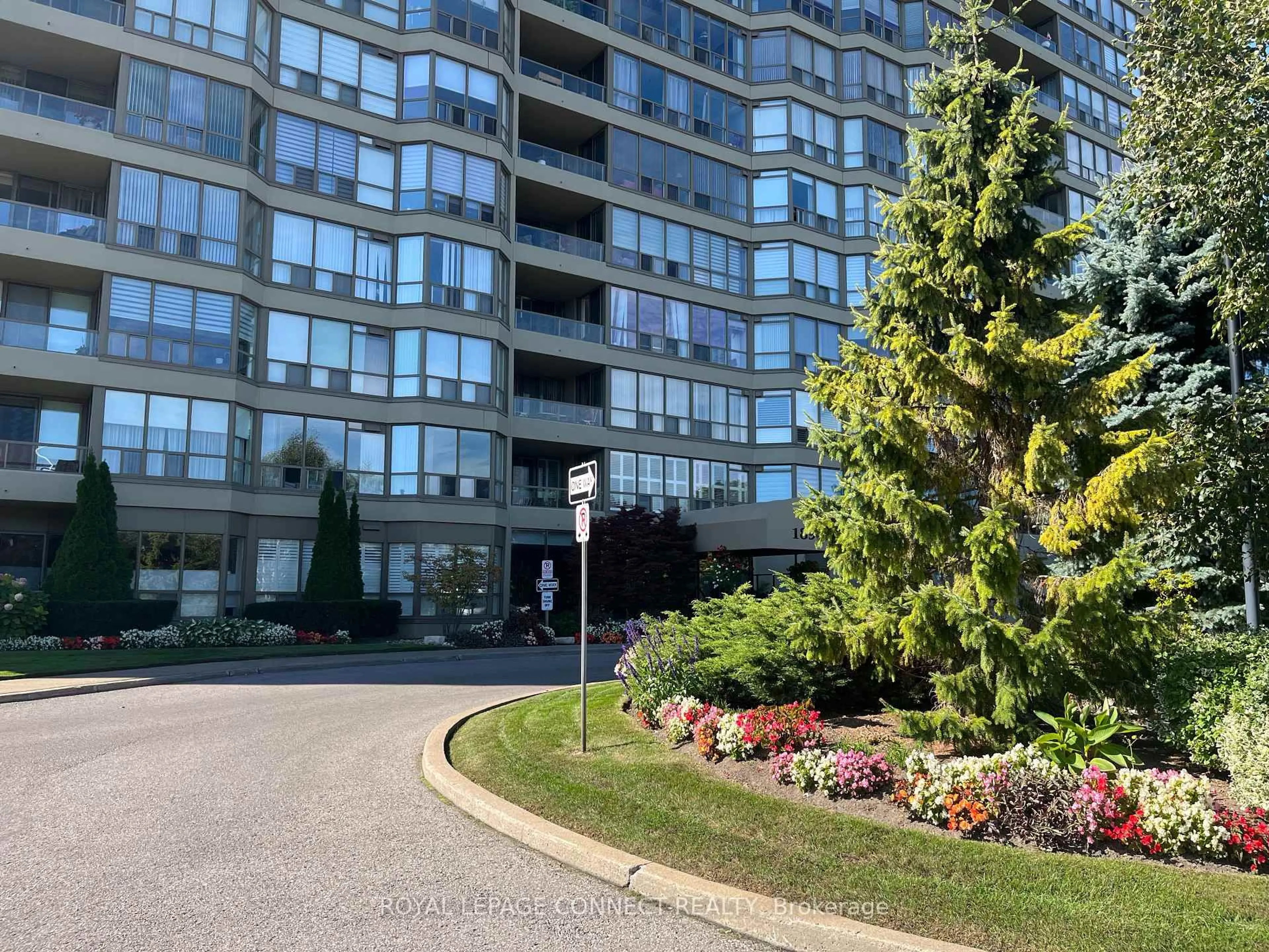 Unknown for 1890 Valley Farm Rd #1516, Pickering Ontario L1V 6B4
