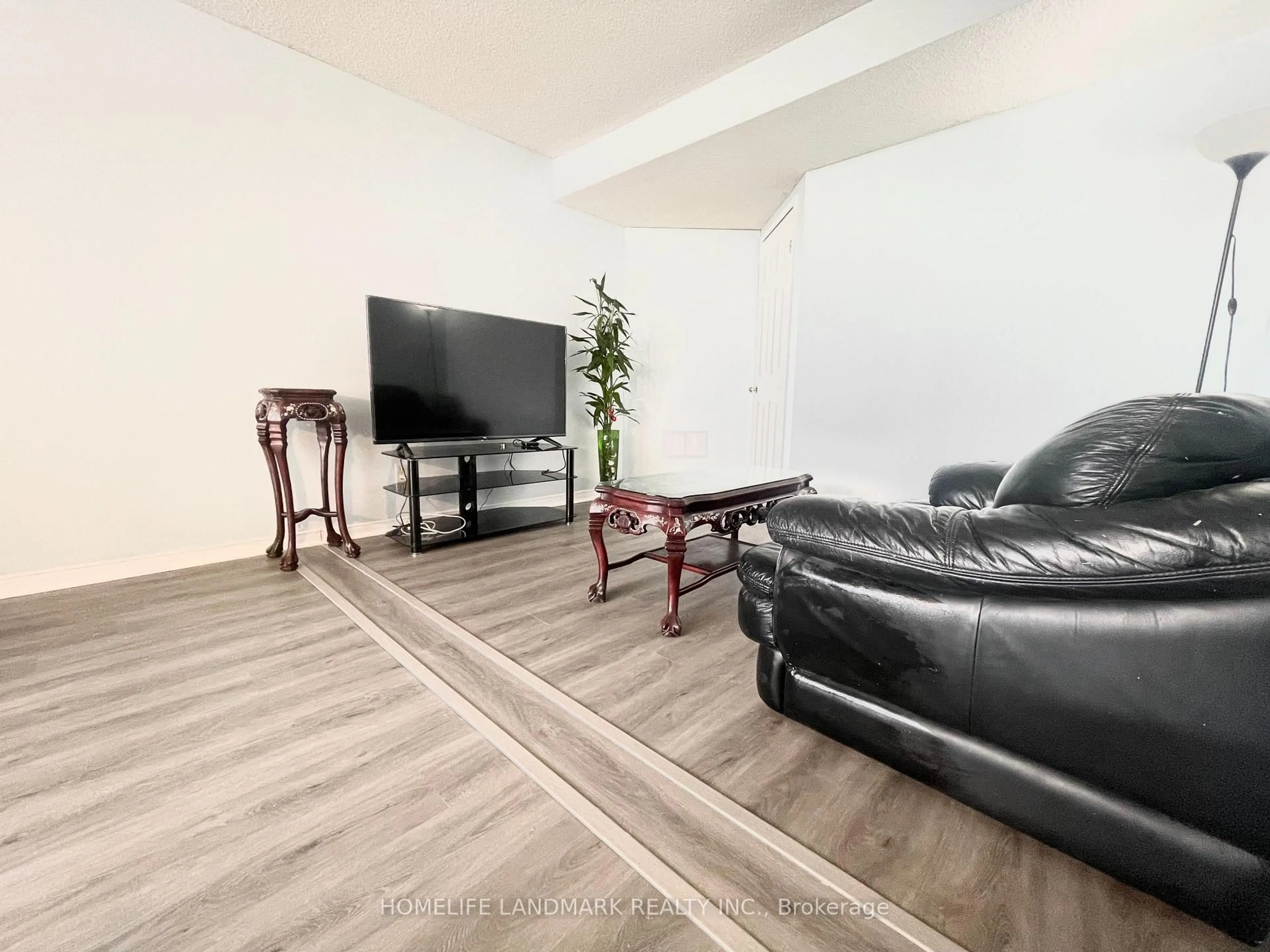 Living room with furniture, unknown for 4725 Sheppard Ave #703, Toronto Ontario M1S 5B2
