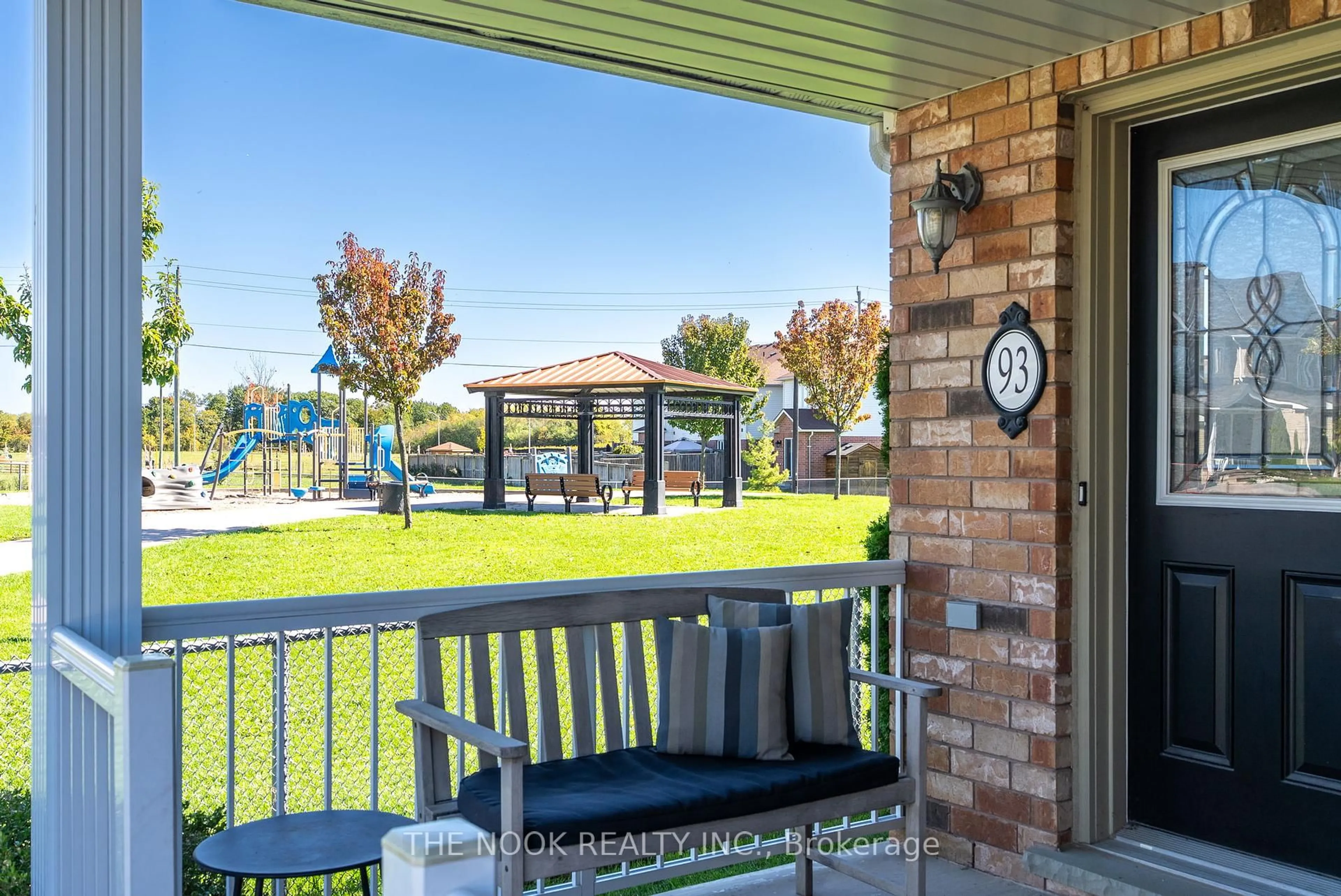Patio, water/lake/river/ocean view for 93 Dewell Cres, Clarington Ontario L1E 0B8