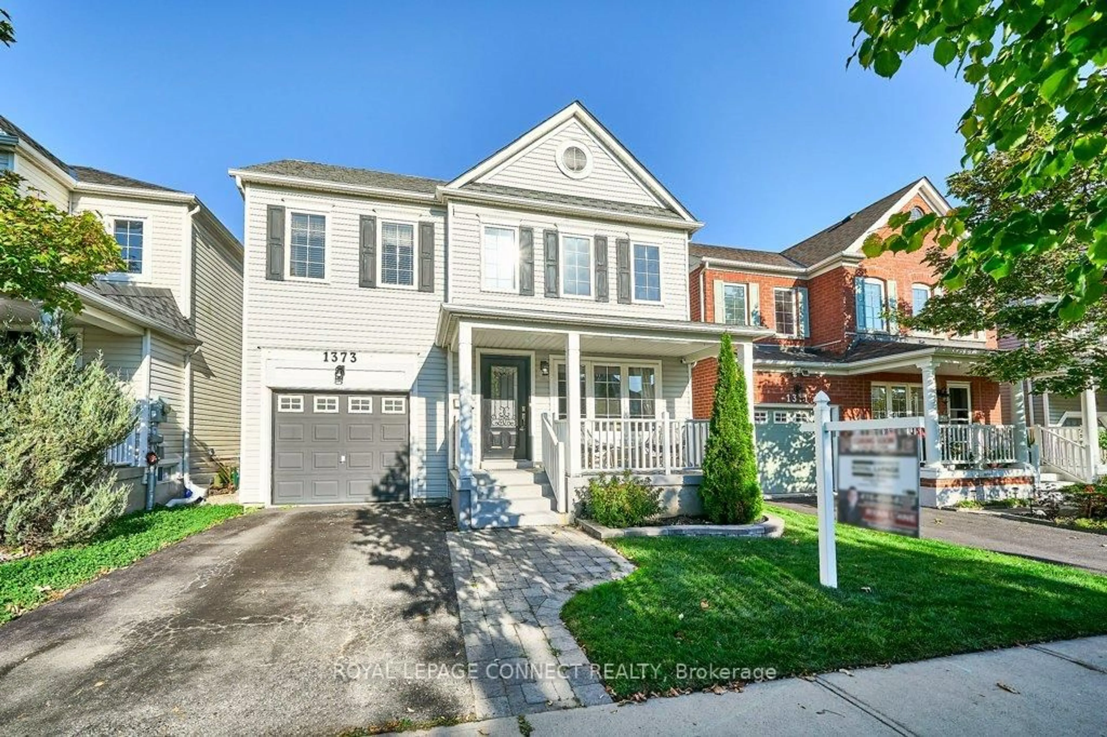 Home with brick exterior material, street for 1373 Dumont St, Oshawa Ontario L1K 2V3