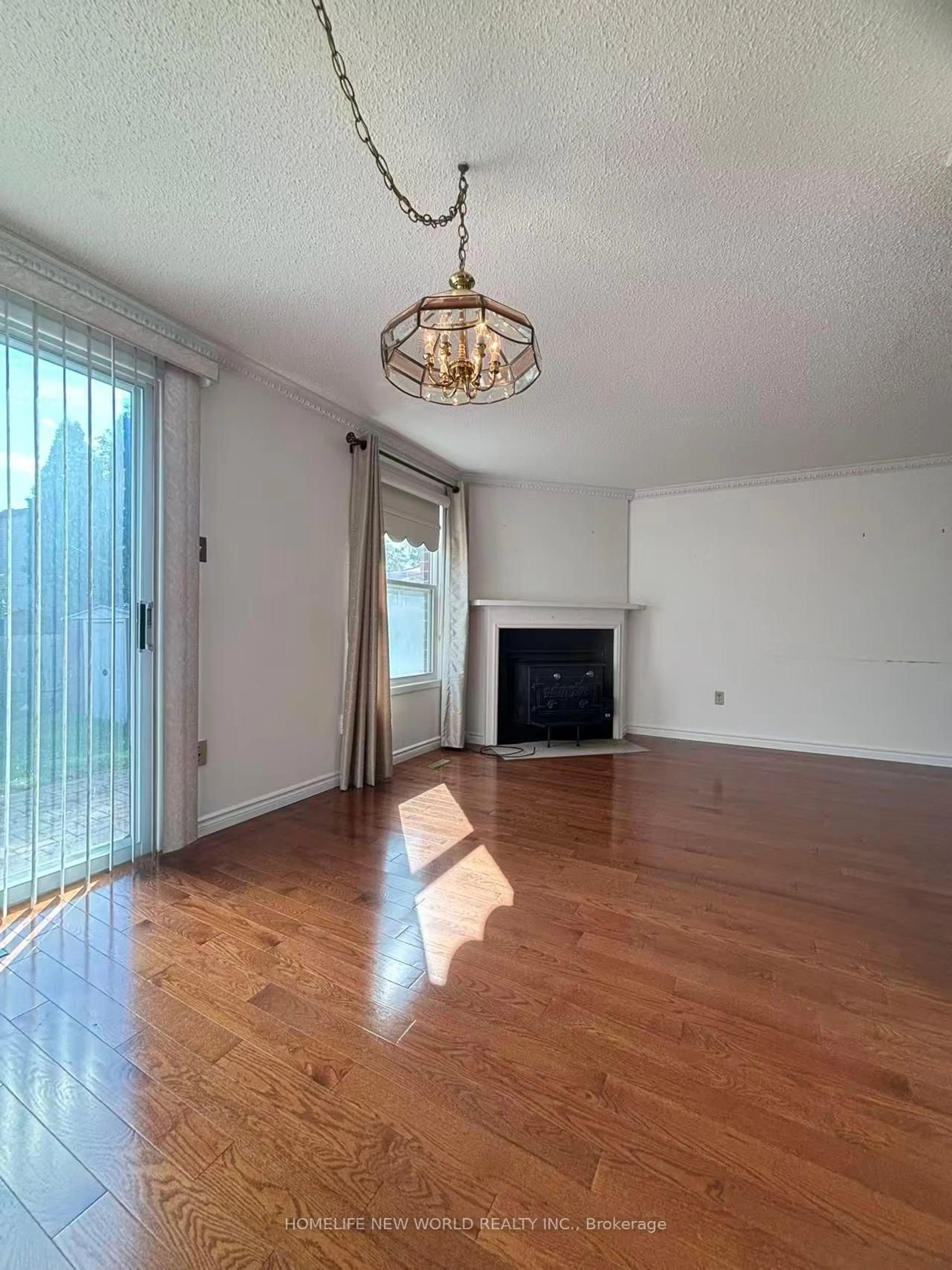 A pic of a room for 37 Mossbrook Cres, Toronto Ontario M1W 2W8