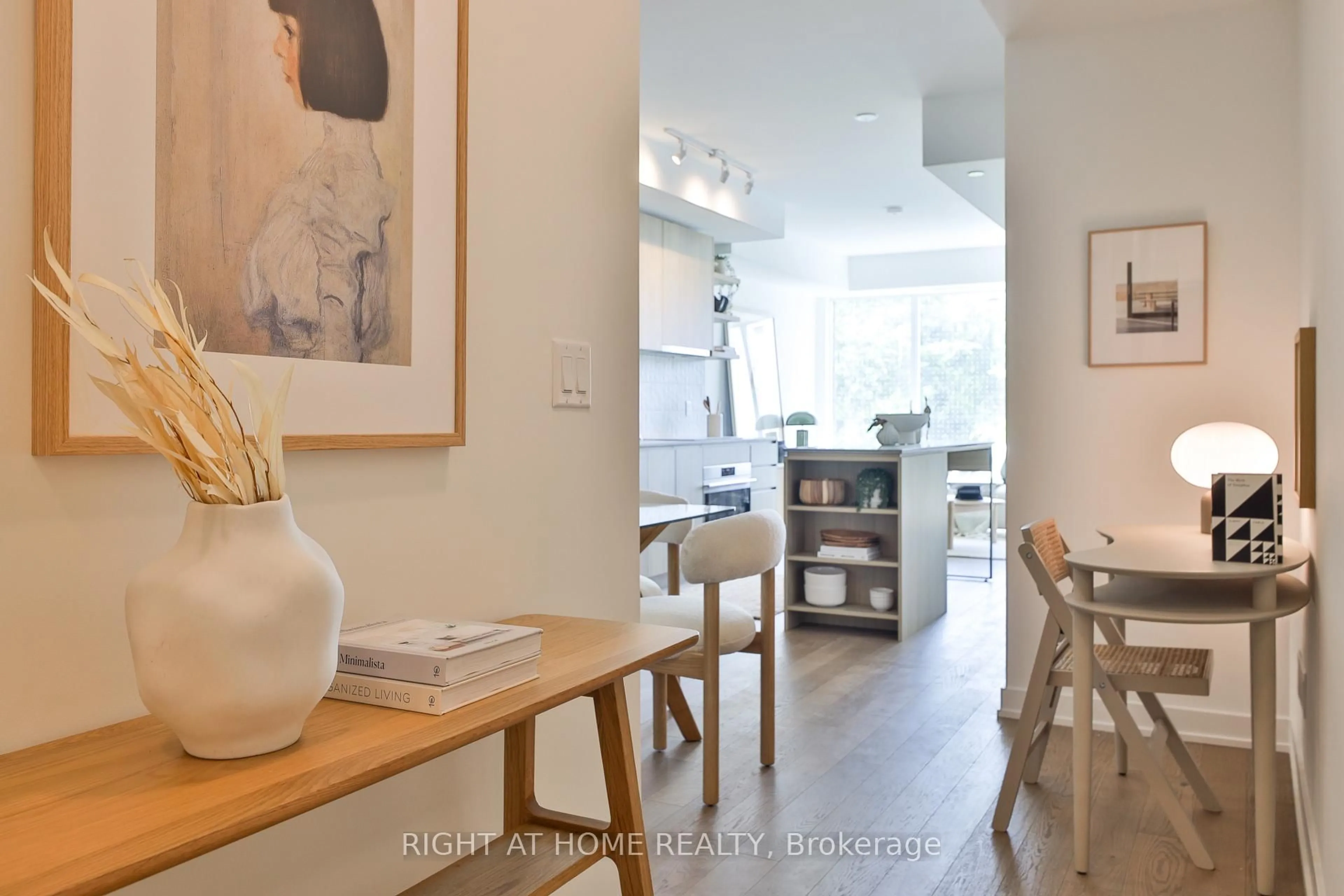 Unknown for 1161 Kingston Rd #201, Toronto Ontario M1N 1P2