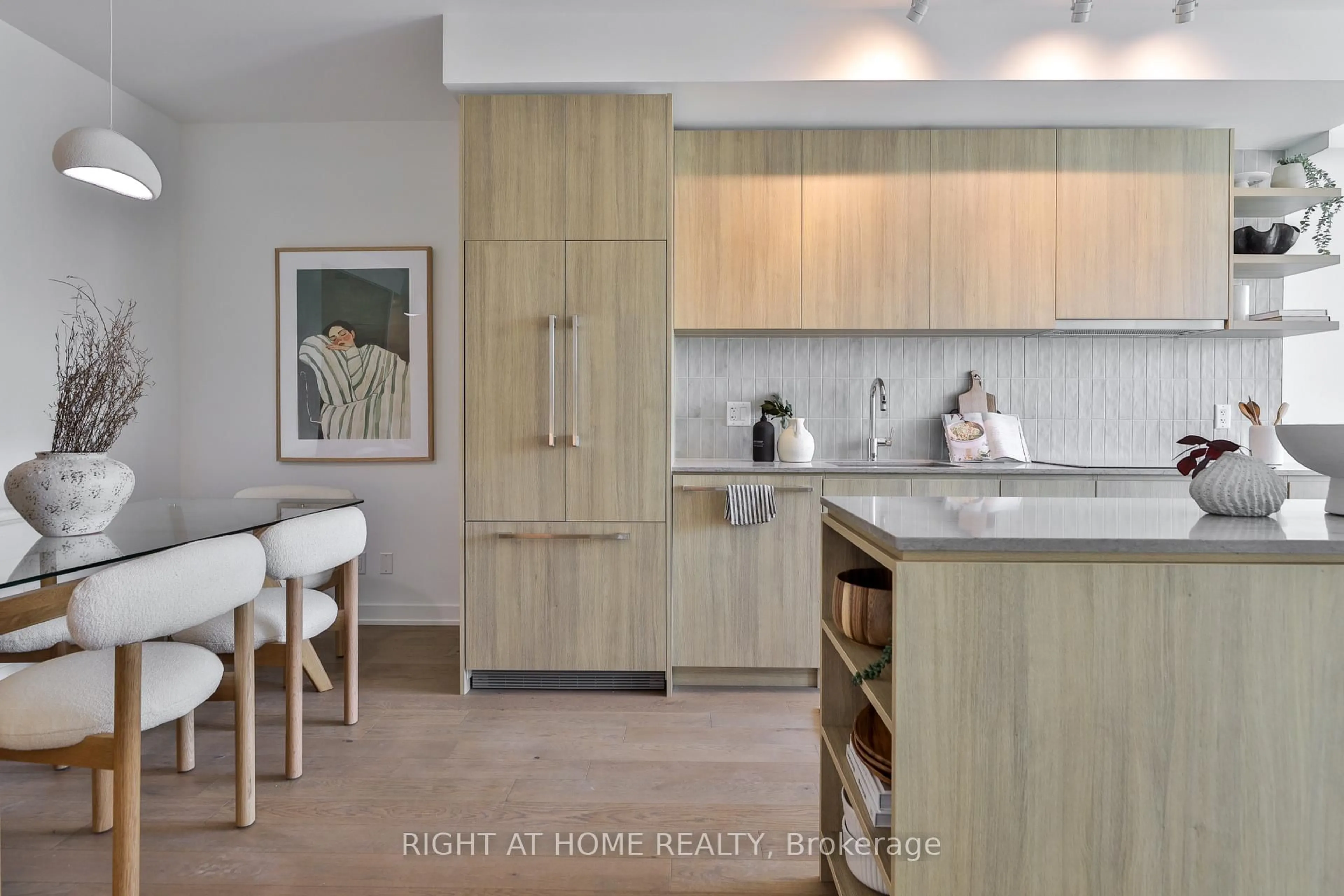 Contemporary kitchen, unknown for 1161 Kingston Rd #201, Toronto Ontario M1N 1P2