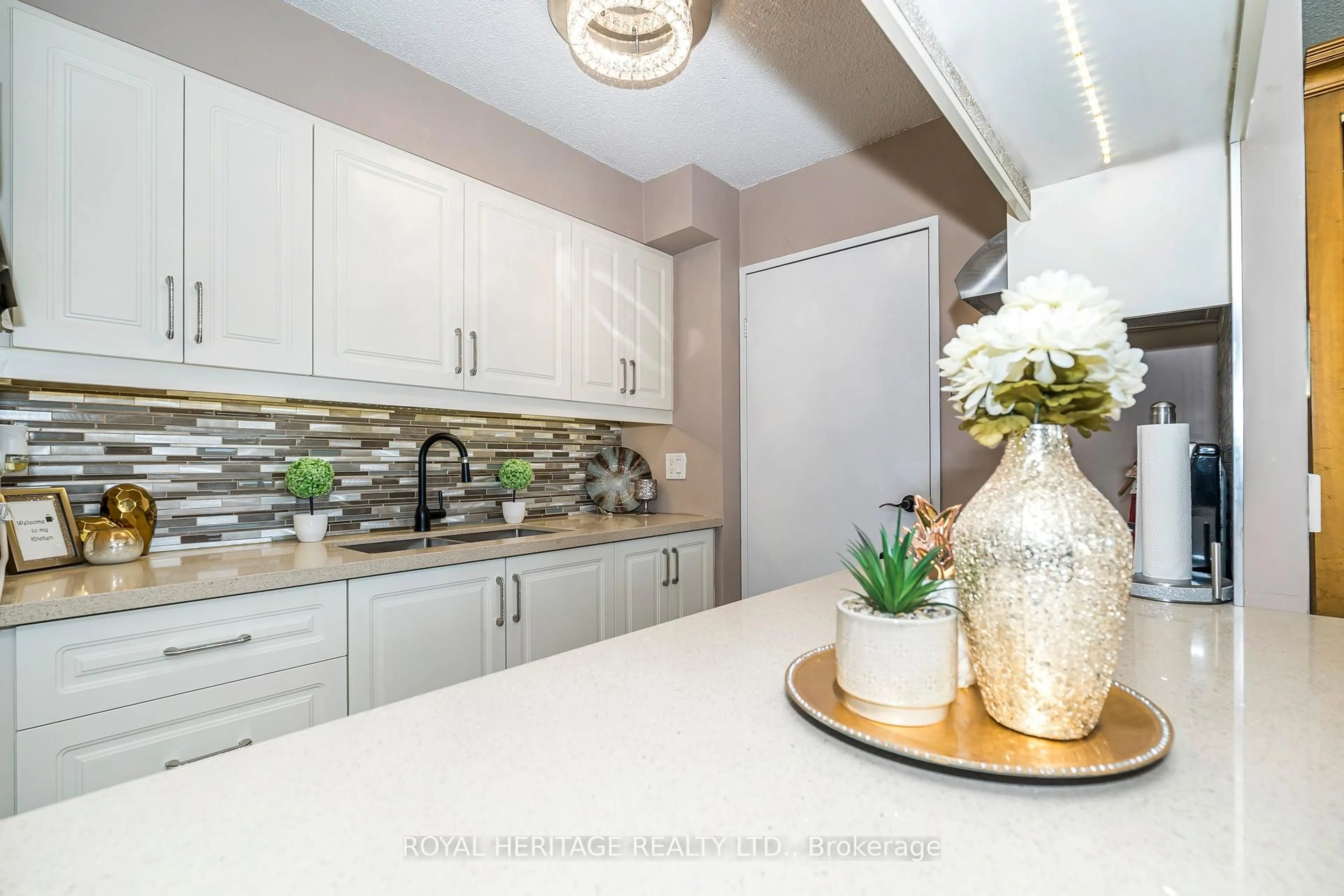 Contemporary kitchen, ceramic/tile floor for 1535 Diefenbaker Crt #101, Pickering Ontario L1V 3W2